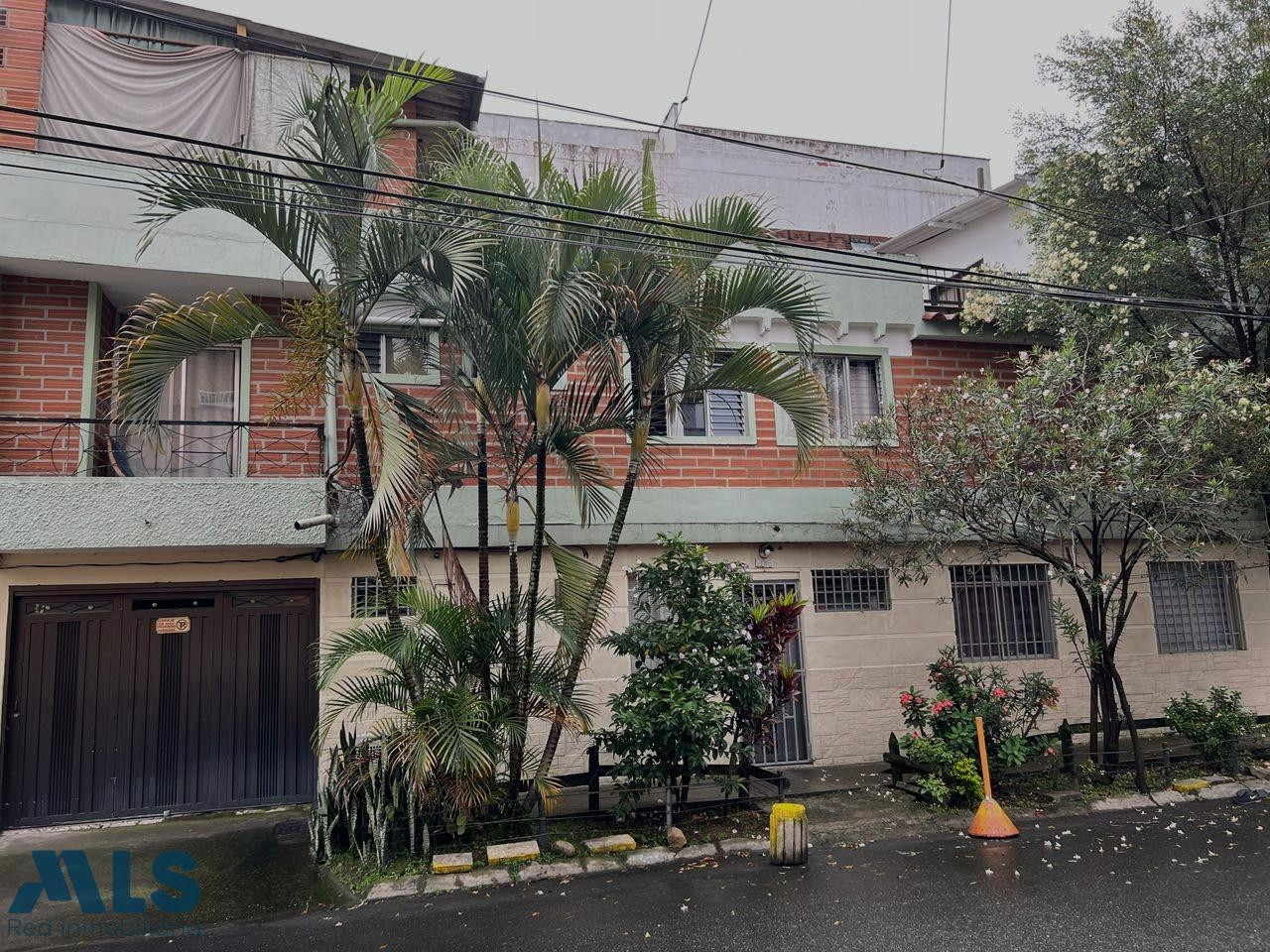 Venta de casa y Garage en Belen San Bernardo medellin - belen