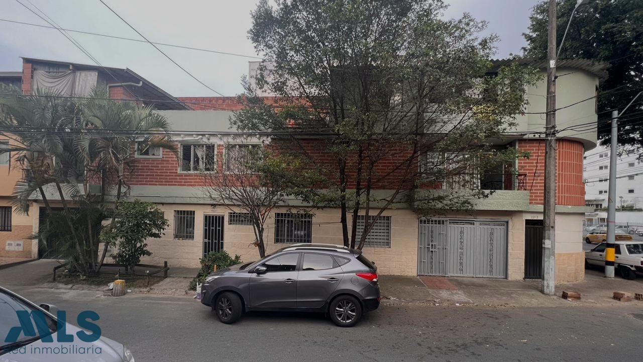 Venta de casa y Garage en Belen San Bernardo medellin - belen