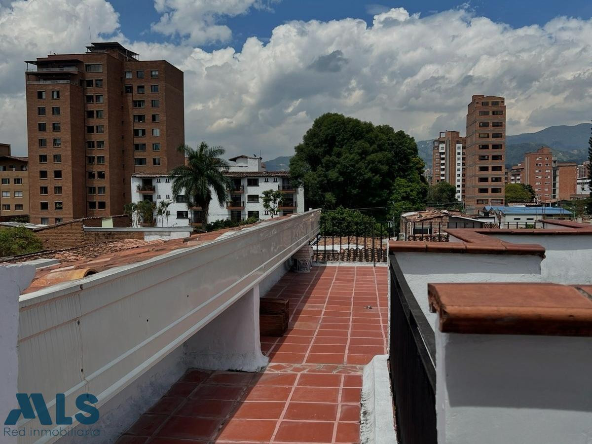 Apartamento duplex en los Colores - En P.H medellin - los colores