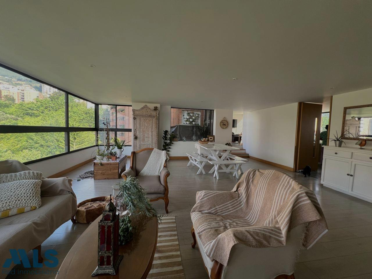 APARTAMENTO DUPLEX EN EL POBLADO, SECTOR LOS BALSOS medellin - los balsos no 1