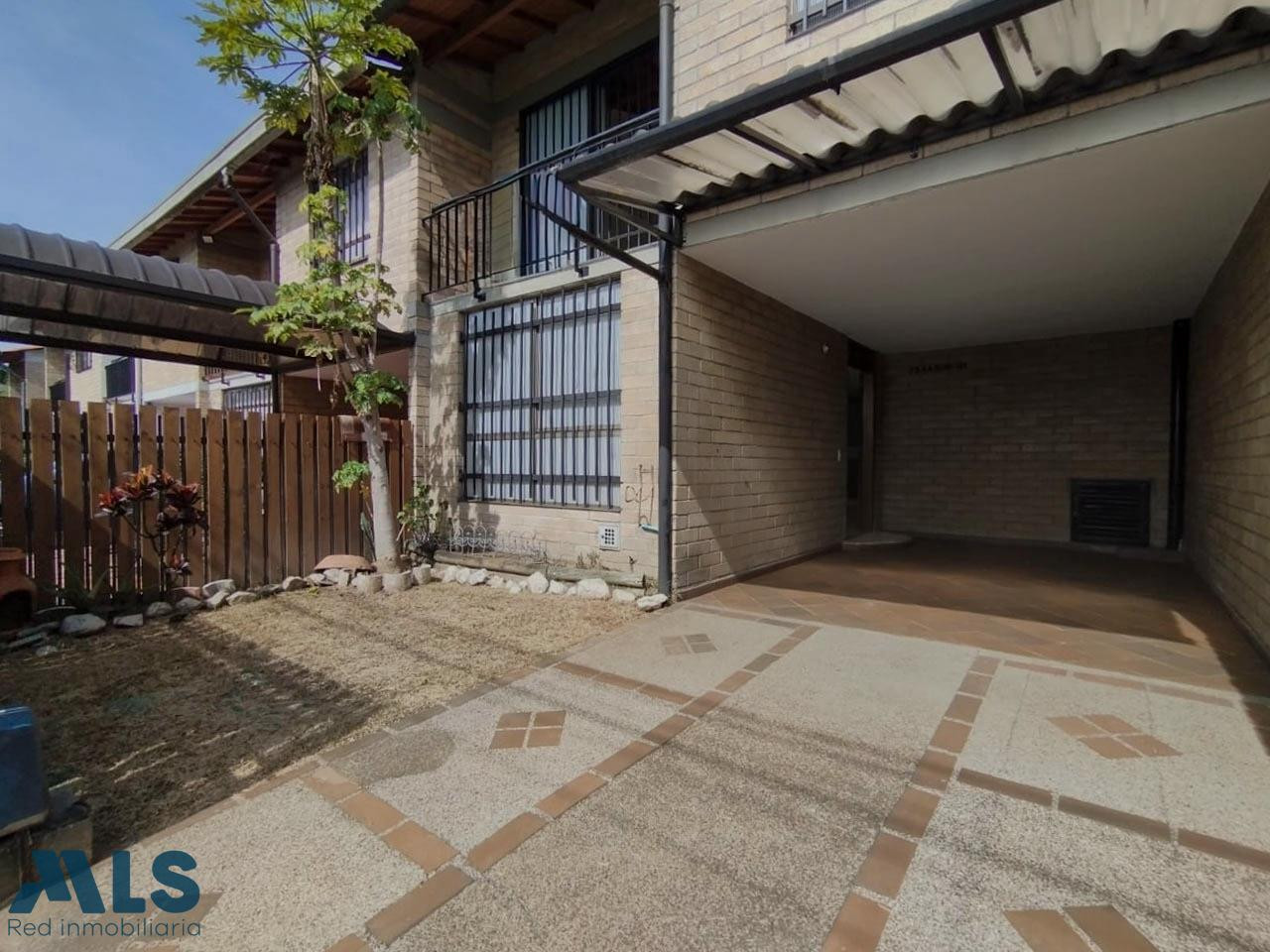 CASA PARA LA VENTA EN SECTOR EXCLUSIVO DE LA ESTRELLA la-estrella - toledo