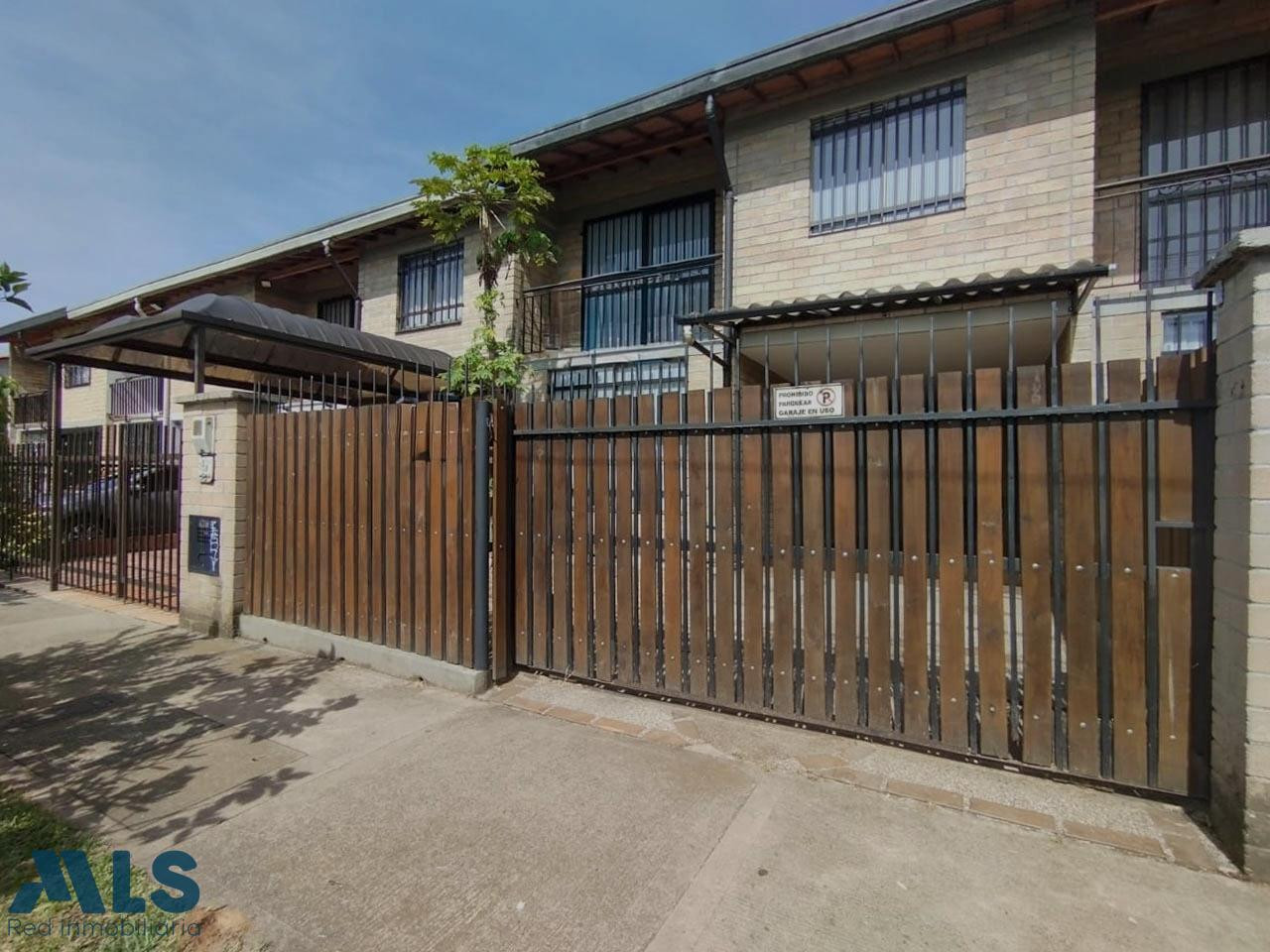 CASA PARA LA VENTA EN SECTOR EXCLUSIVO DE LA ESTRELLA la-estrella - toledo