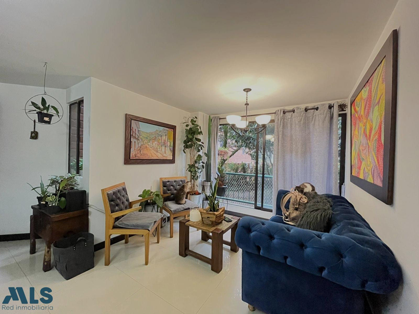 Apartamento en venta en Loma de los Bernal medellin - loma de los bernal