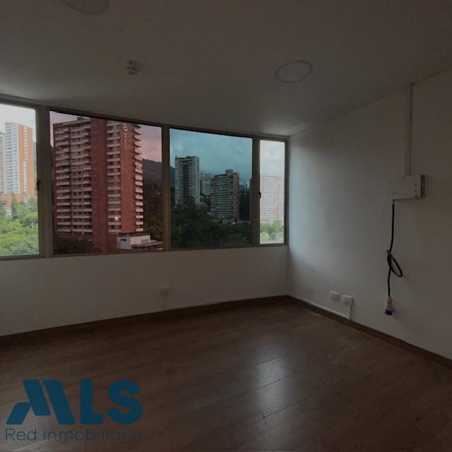 Oficina cerca al tesoro medellin - el tesoro