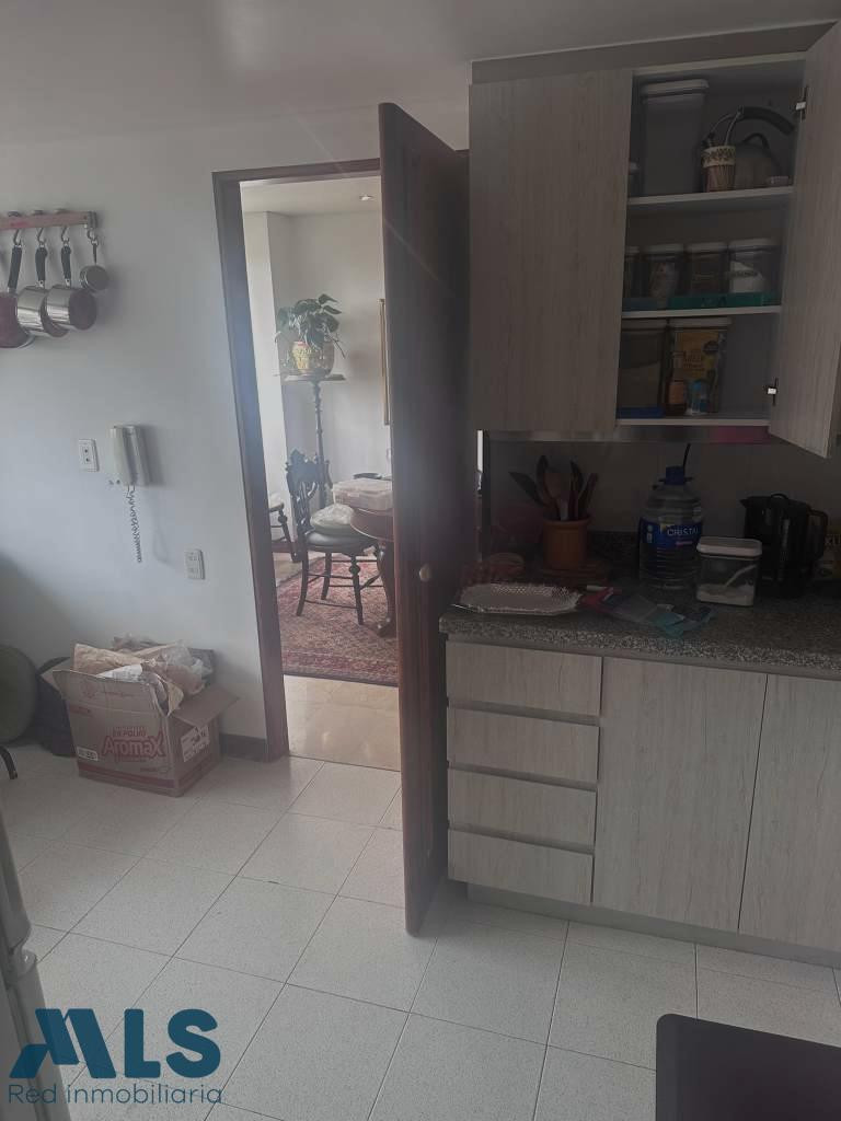 Apartamento con iluminación natural. medellin - las santas