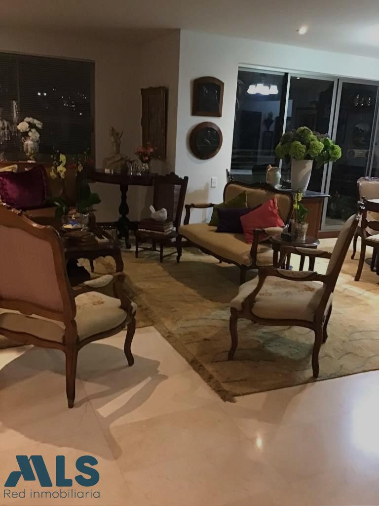 Apartamento con iluminación natural. medellin - las santas