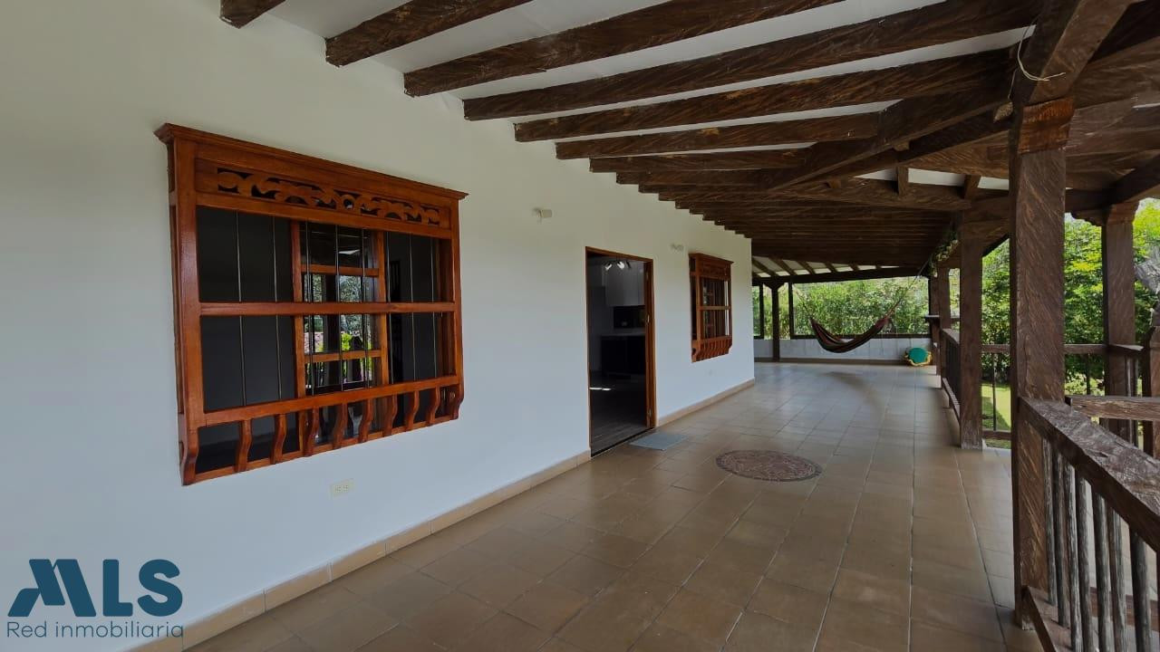 VENTA DE FINCA VEREDA EL ROSARIO SECTOR LA TOMATERA SANTA ELENA santa-elena - rural