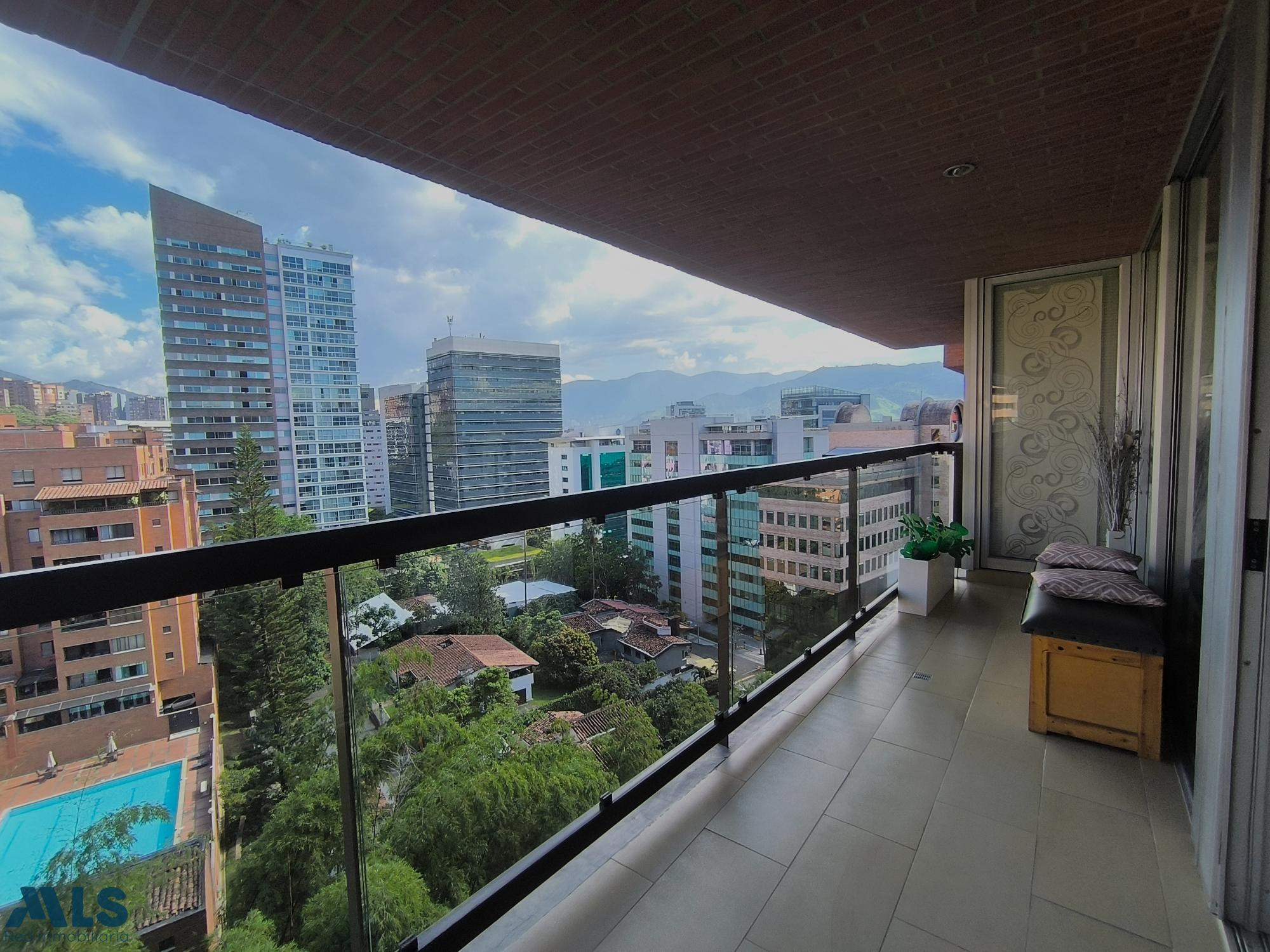 Exclusividad y ubicación premium, apartamento en el Poblado medellin - loma de los parra