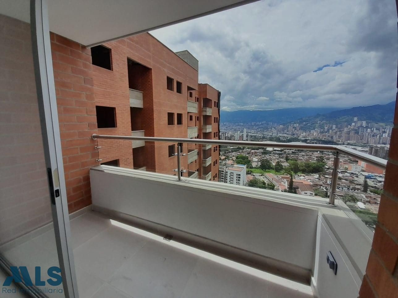 Se vende apartamento en La Estrella, sector Toledo la-estrella - toledo