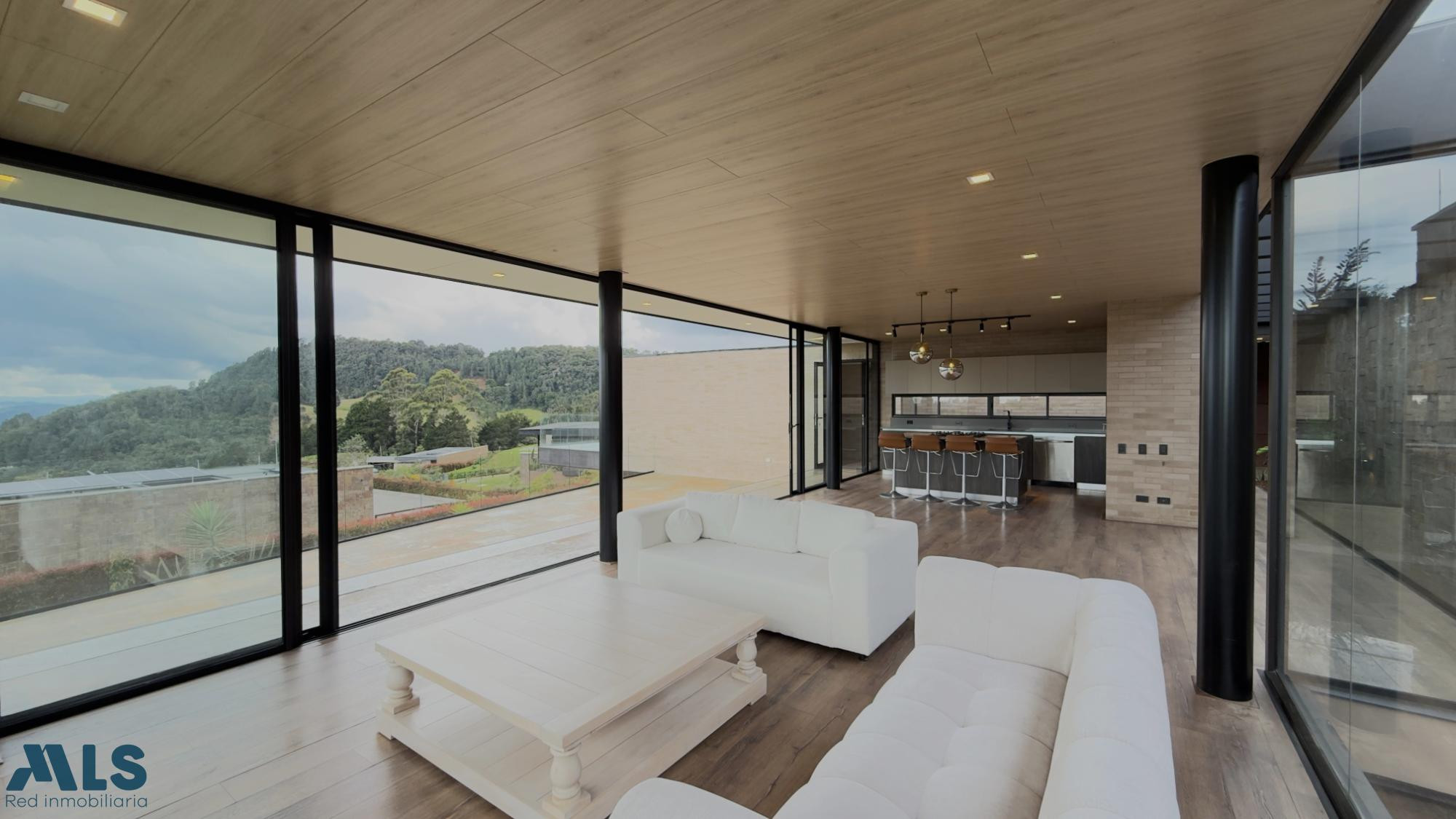 GRANDIOSA CASA EN EL ALTO DE LAS PALMAS envigado - alto de las palmas