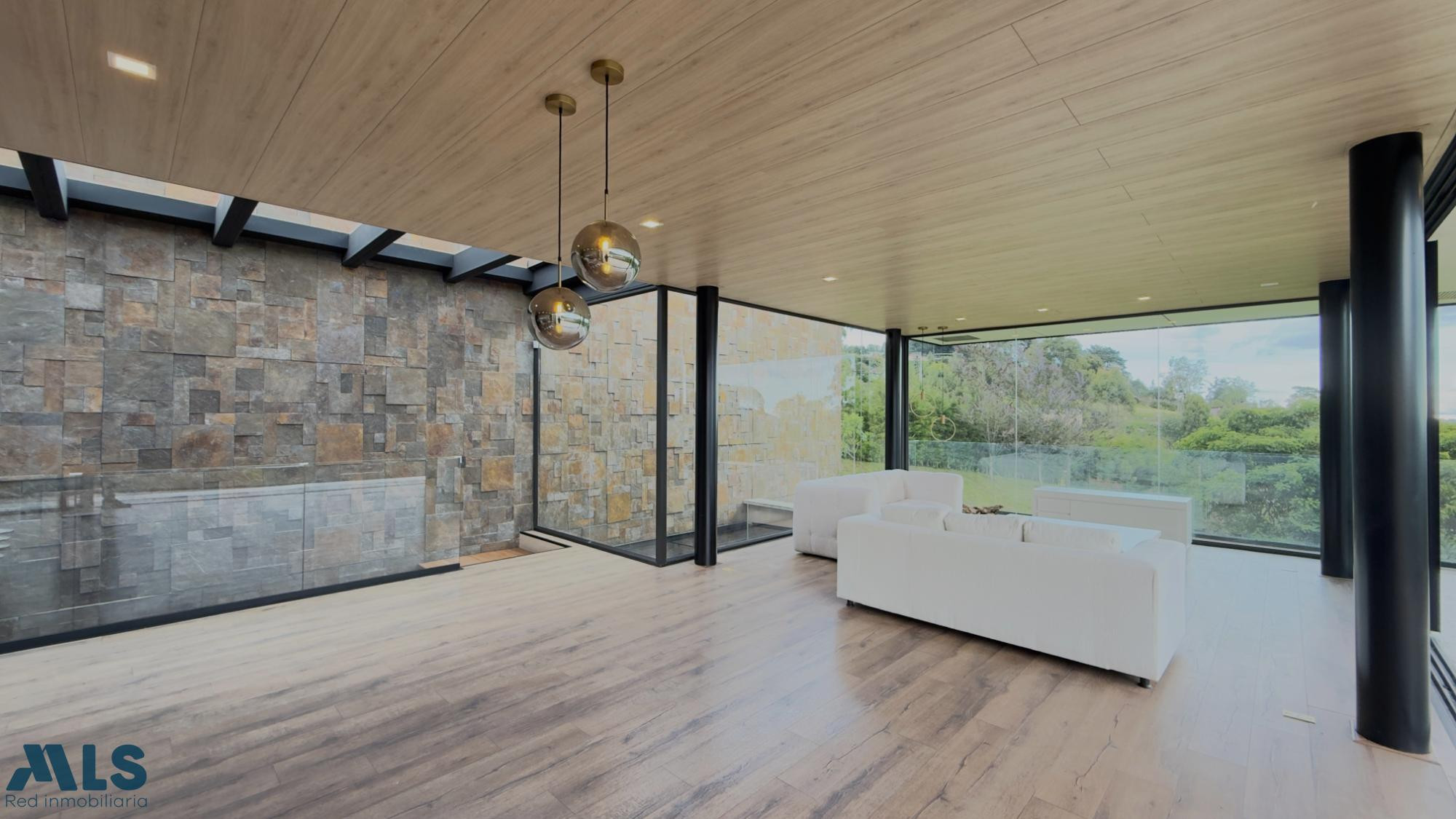 GRANDIOSA CASA EN EL ALTO DE LAS PALMAS envigado - alto de las palmas