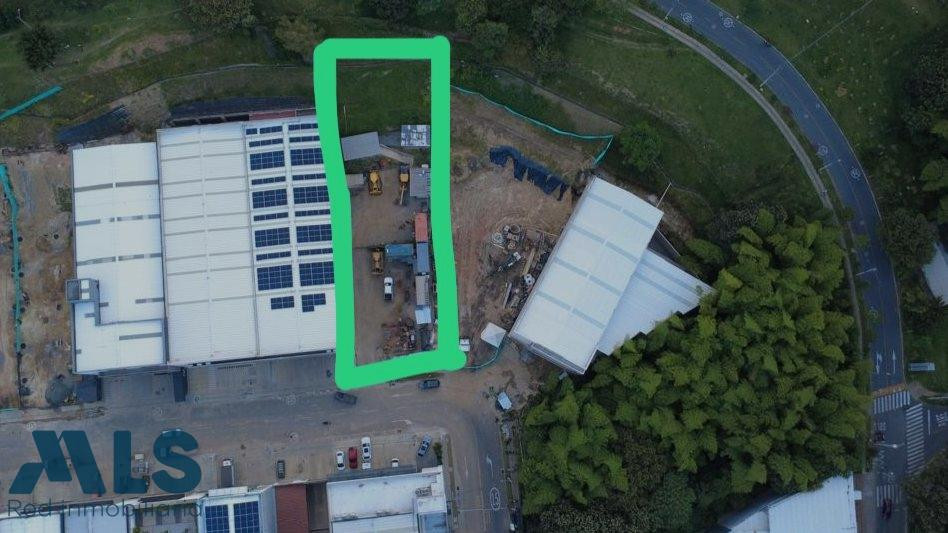 Itagui en ubicacion estrategica lote uso industrial itagui - la hortensia