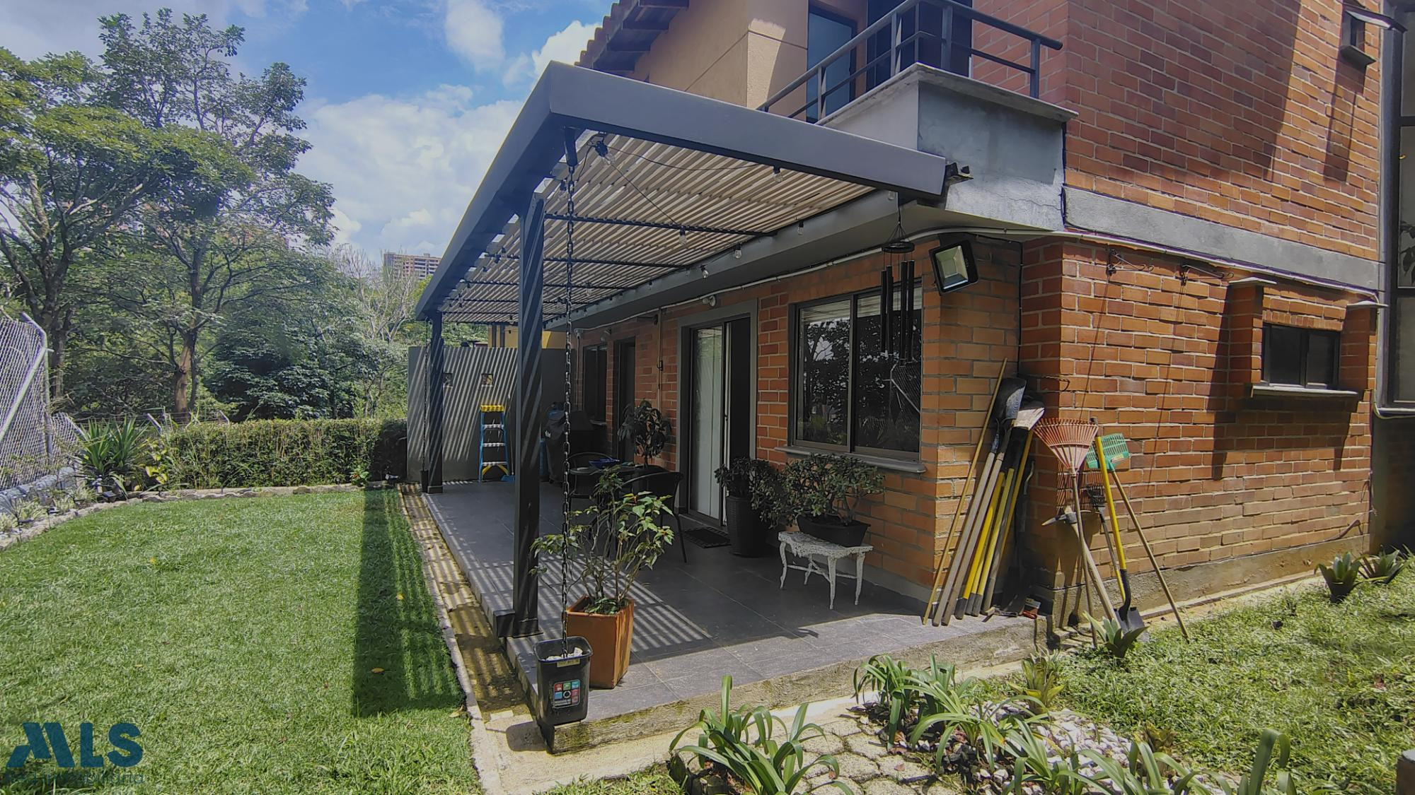 CASA EN VENTA EN SABANETA EN UNIDAD CERRADA sabaneta - los alcazares