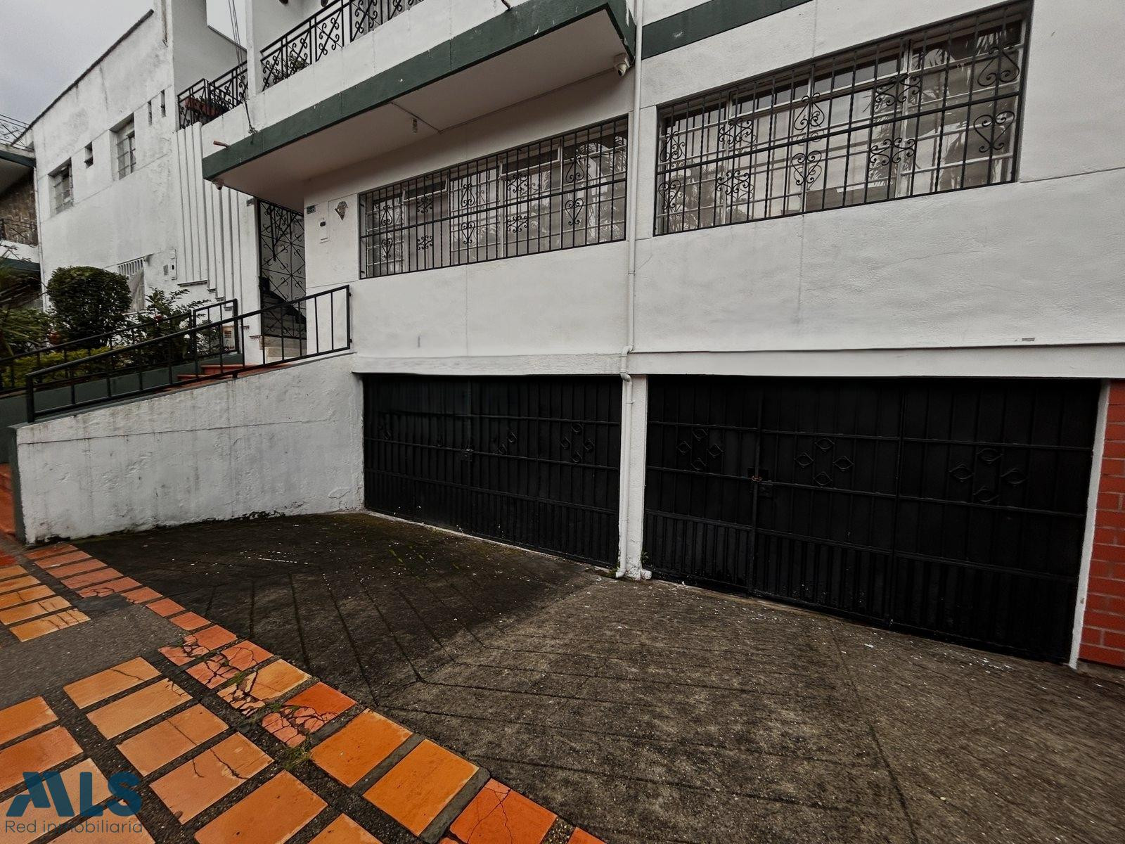 Apartamento con excelentes espacios en edificio medellin - simon bolivar