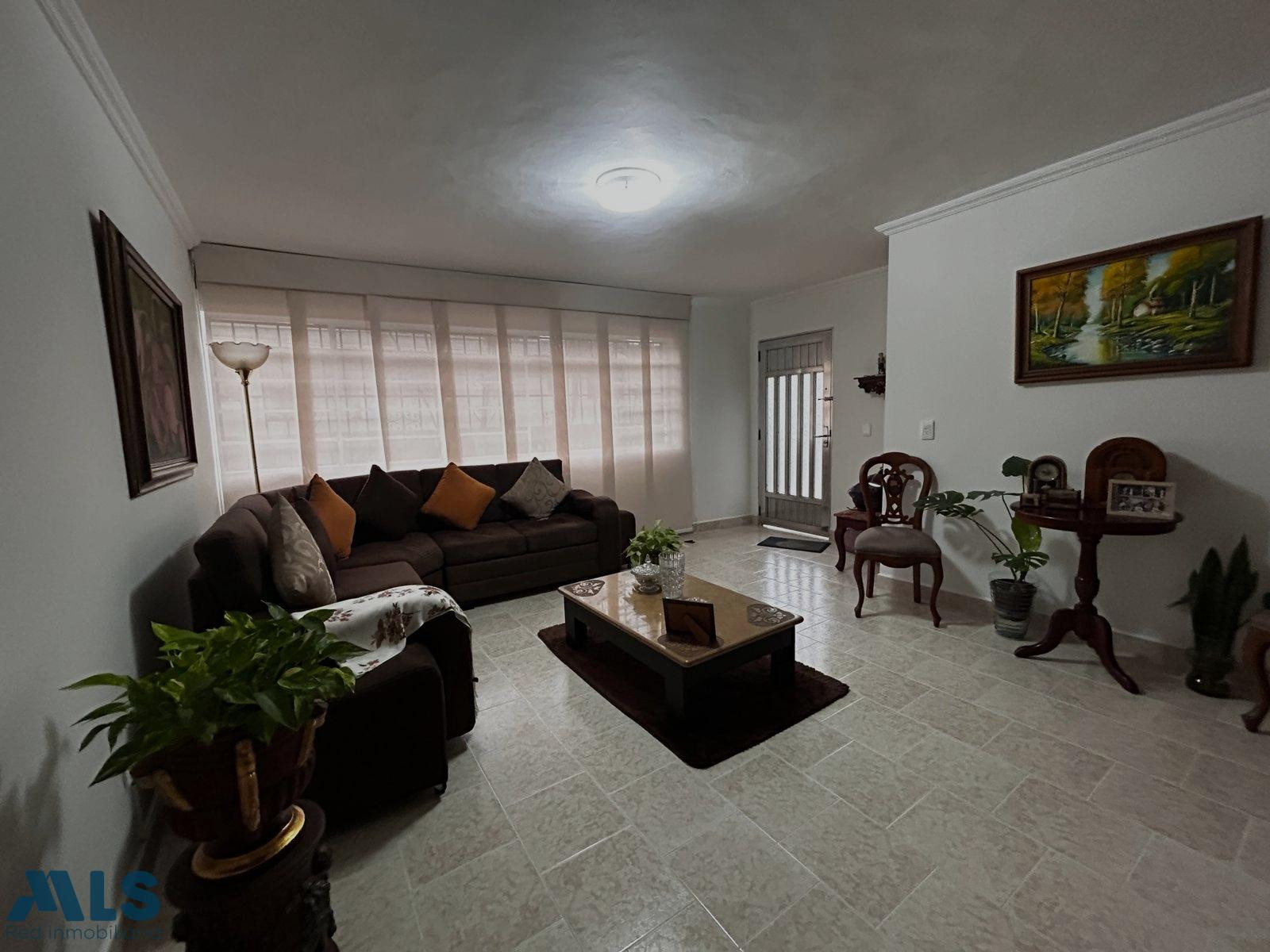 Apartamento con excelentes espacios en edificio medellin - simon bolivar