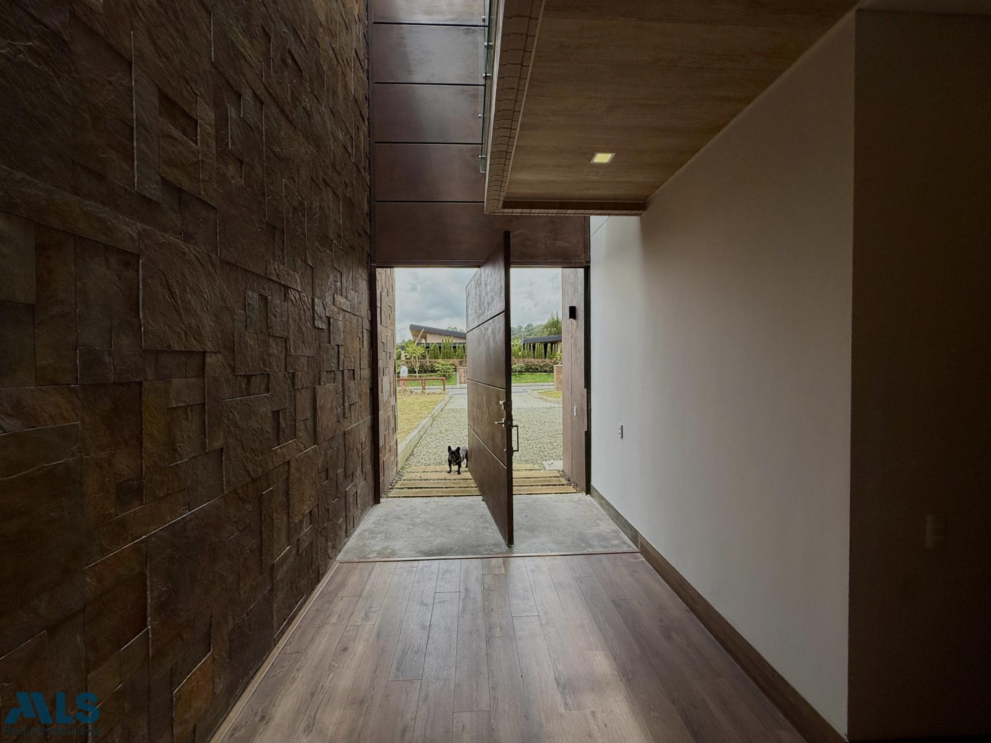 CASA PARA ESTRENAR EN EL ALTO DE LAS PALMAS envigado - alto de las palmas