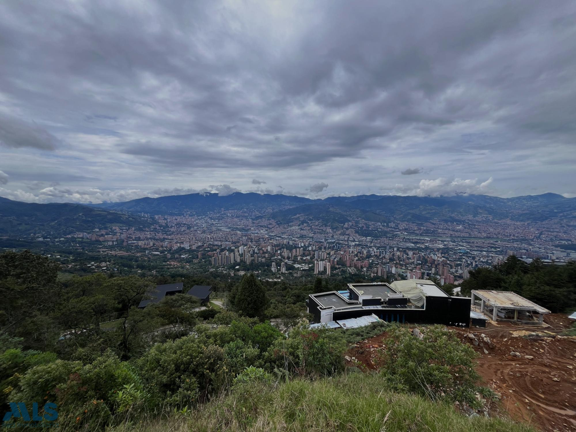 Lote en las palmas con la vista mas espectacular. medellin - las palmas