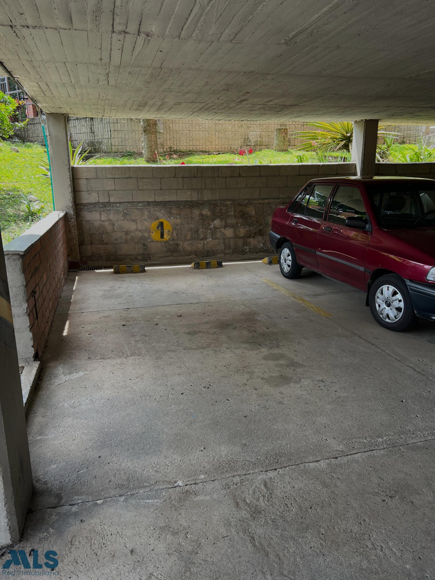 Apartamento con buena luz y ventilación medellin - santa monica