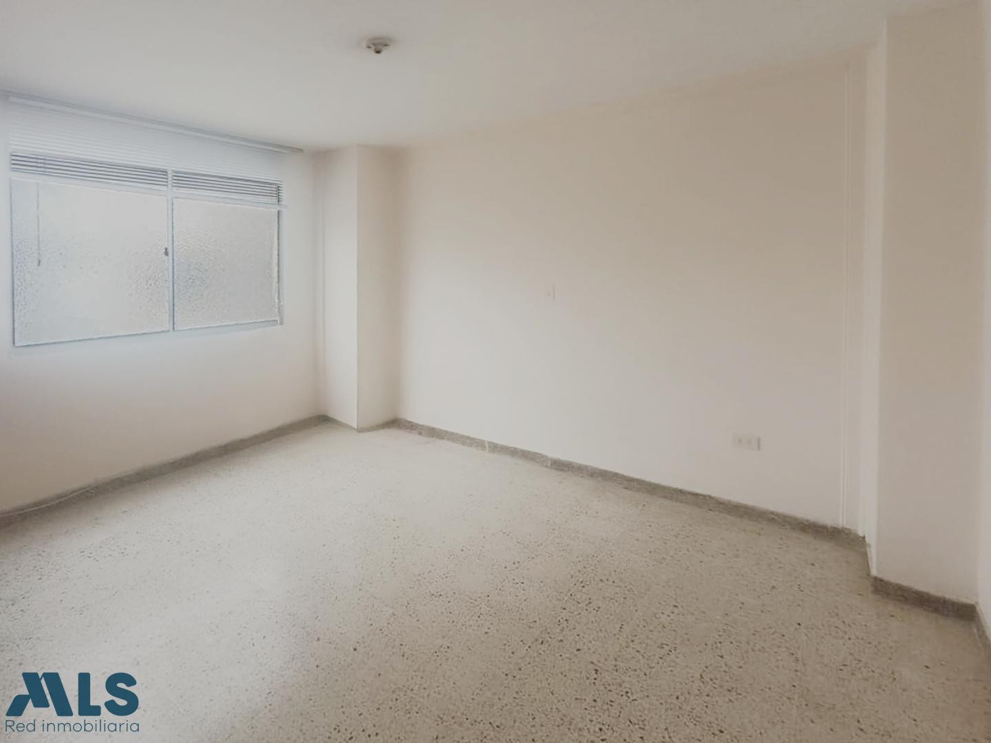 Apartamento tercer piso en laureles medellin - laureles