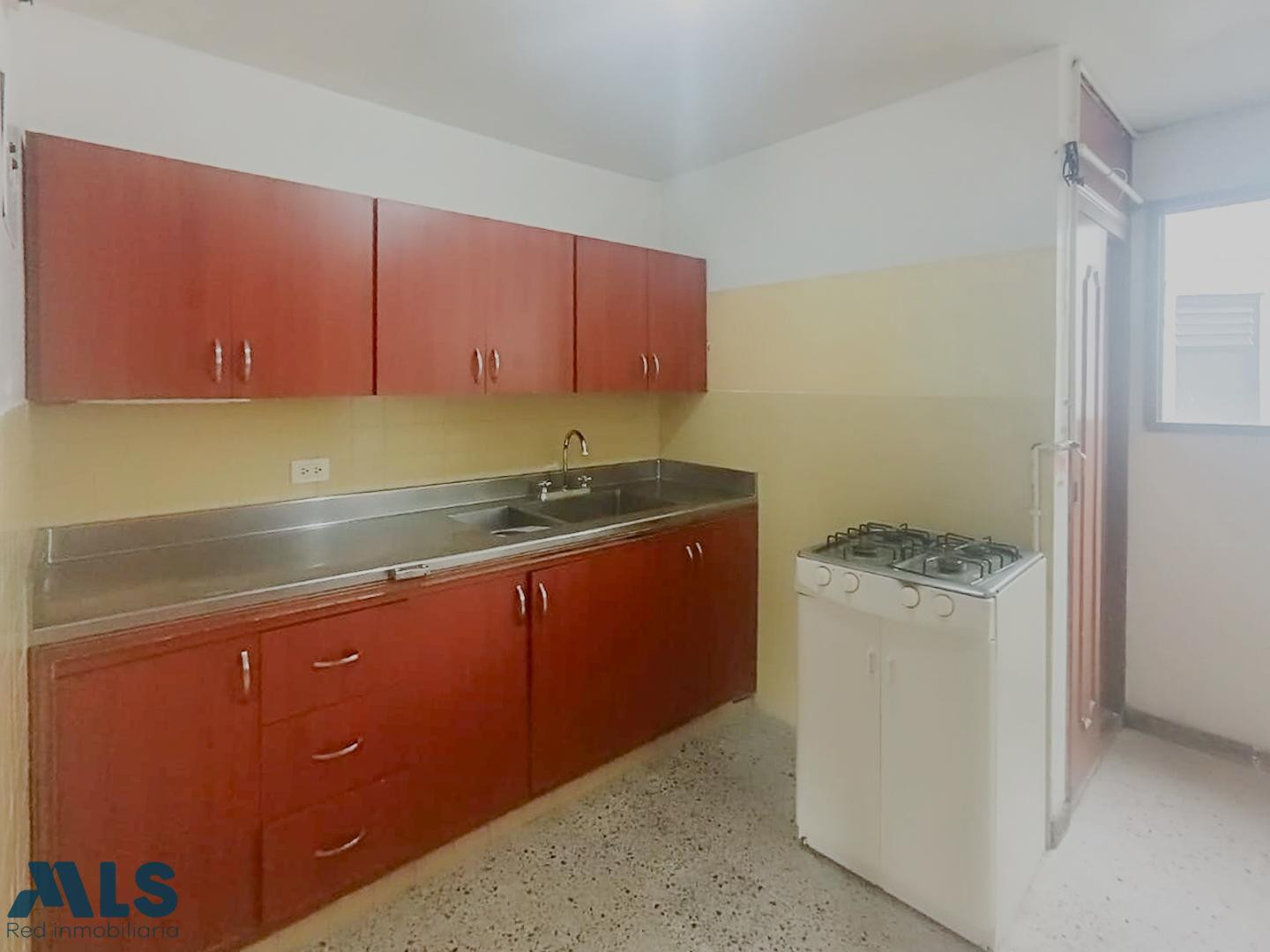 Apartamento tercer piso en laureles medellin - laureles
