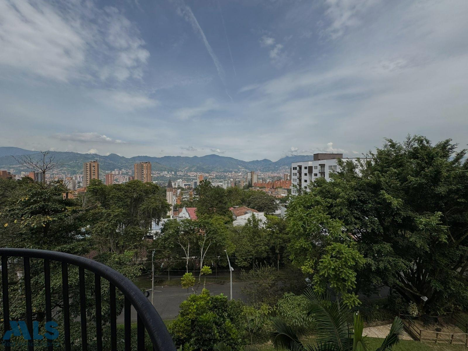 Apto ideal para remodelar en La Visitación (Poblado) medellin - la visitacion