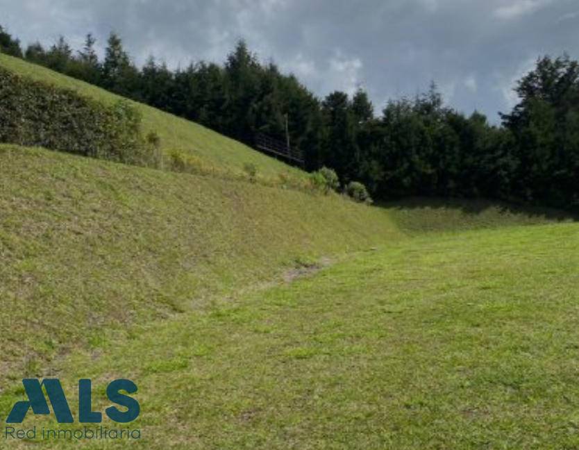 LOTE EN VENTA EN PARCELACIÓN EN GUARNE guarne - v el sango