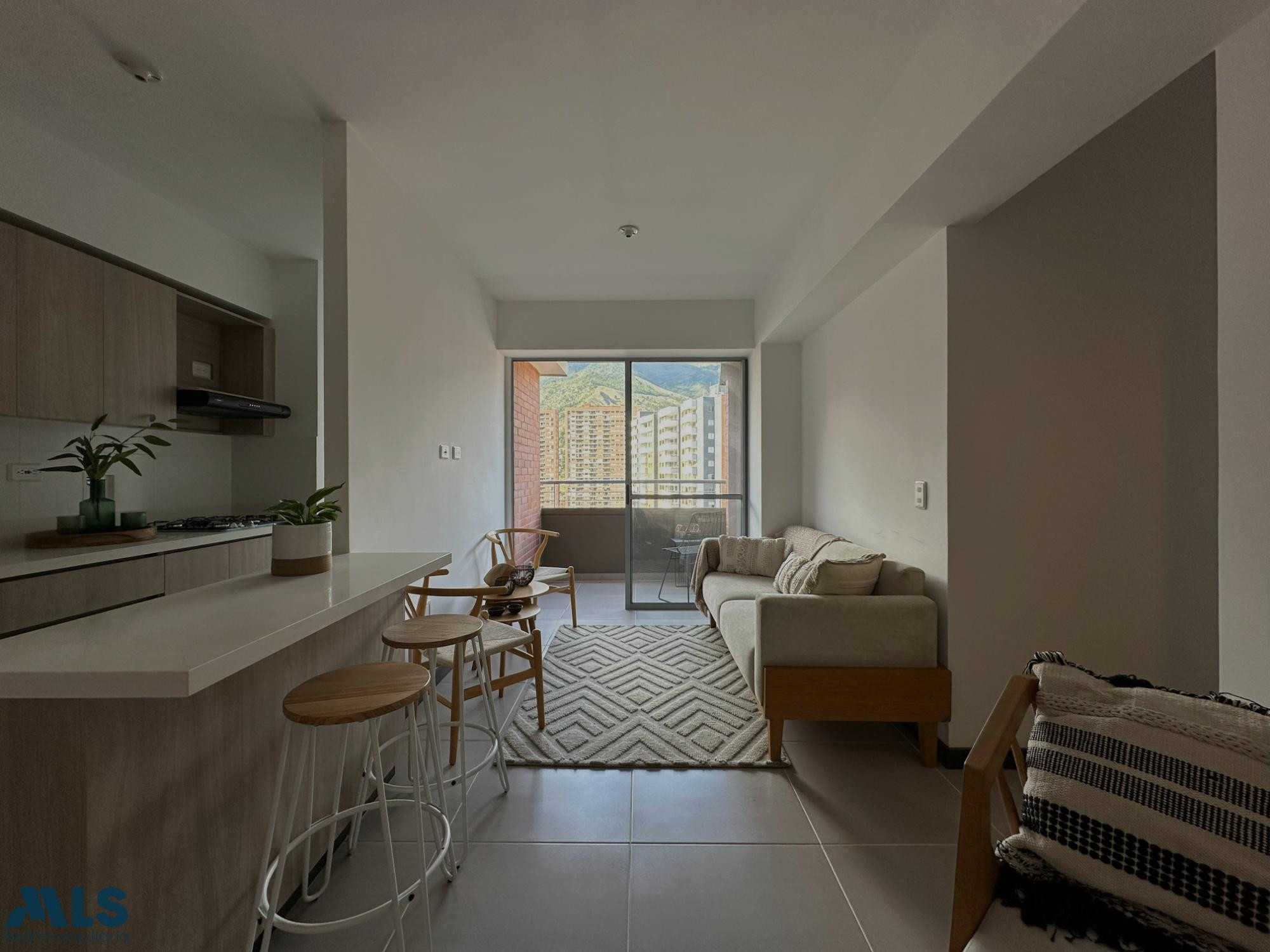 SE VENDE APARTAMENTO EN HACIENDA NIQUIA bello - niquia