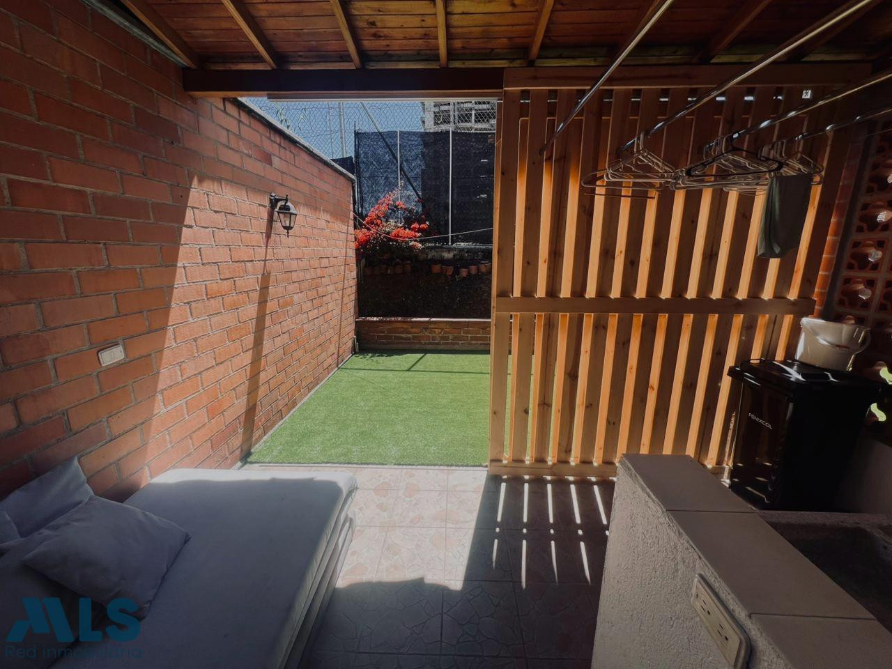 Amplia y cómoda casa en Suramérica. la-estrella - suramerica