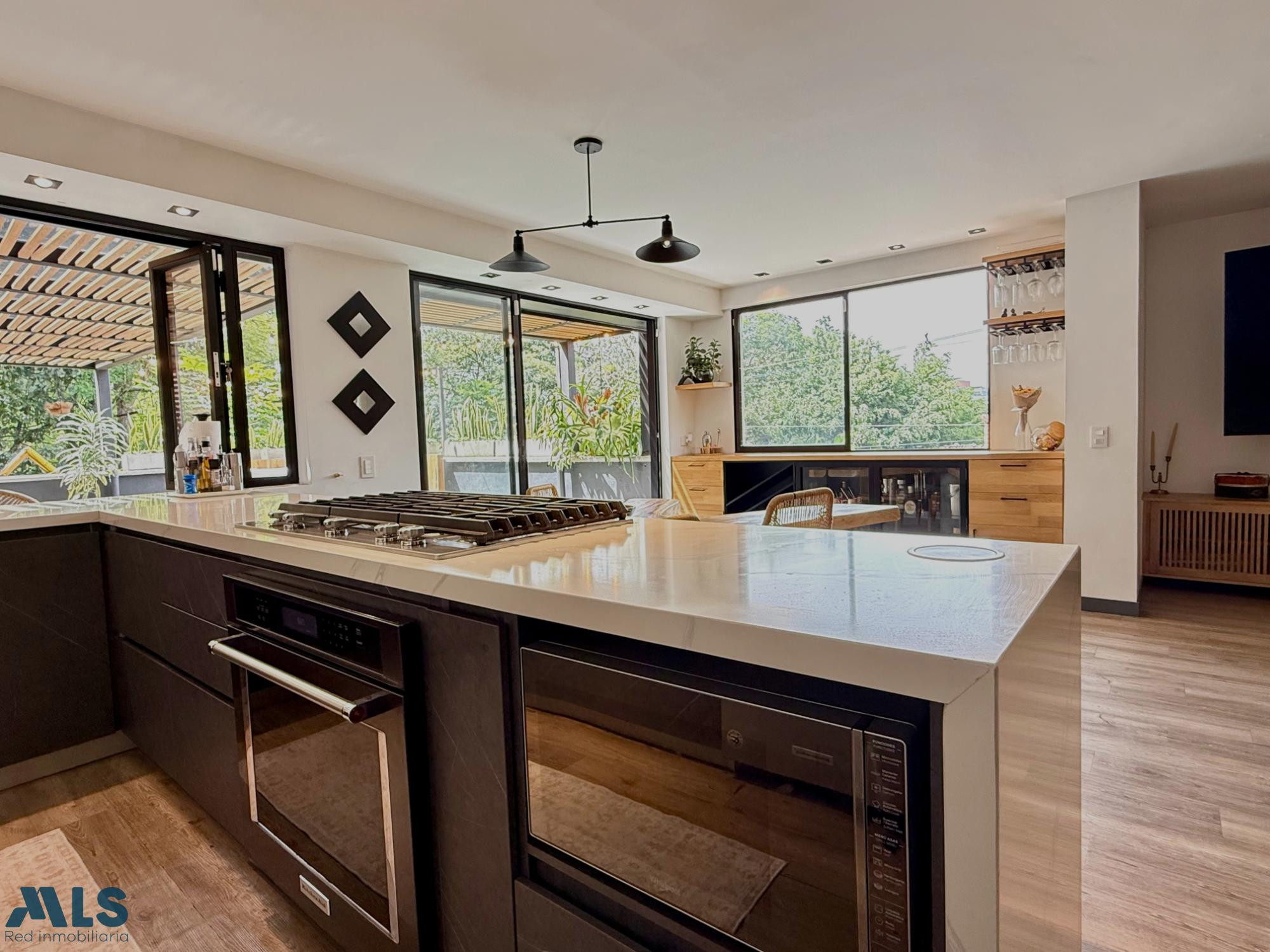 Apartamento con espectacular terraza medellin - la florida