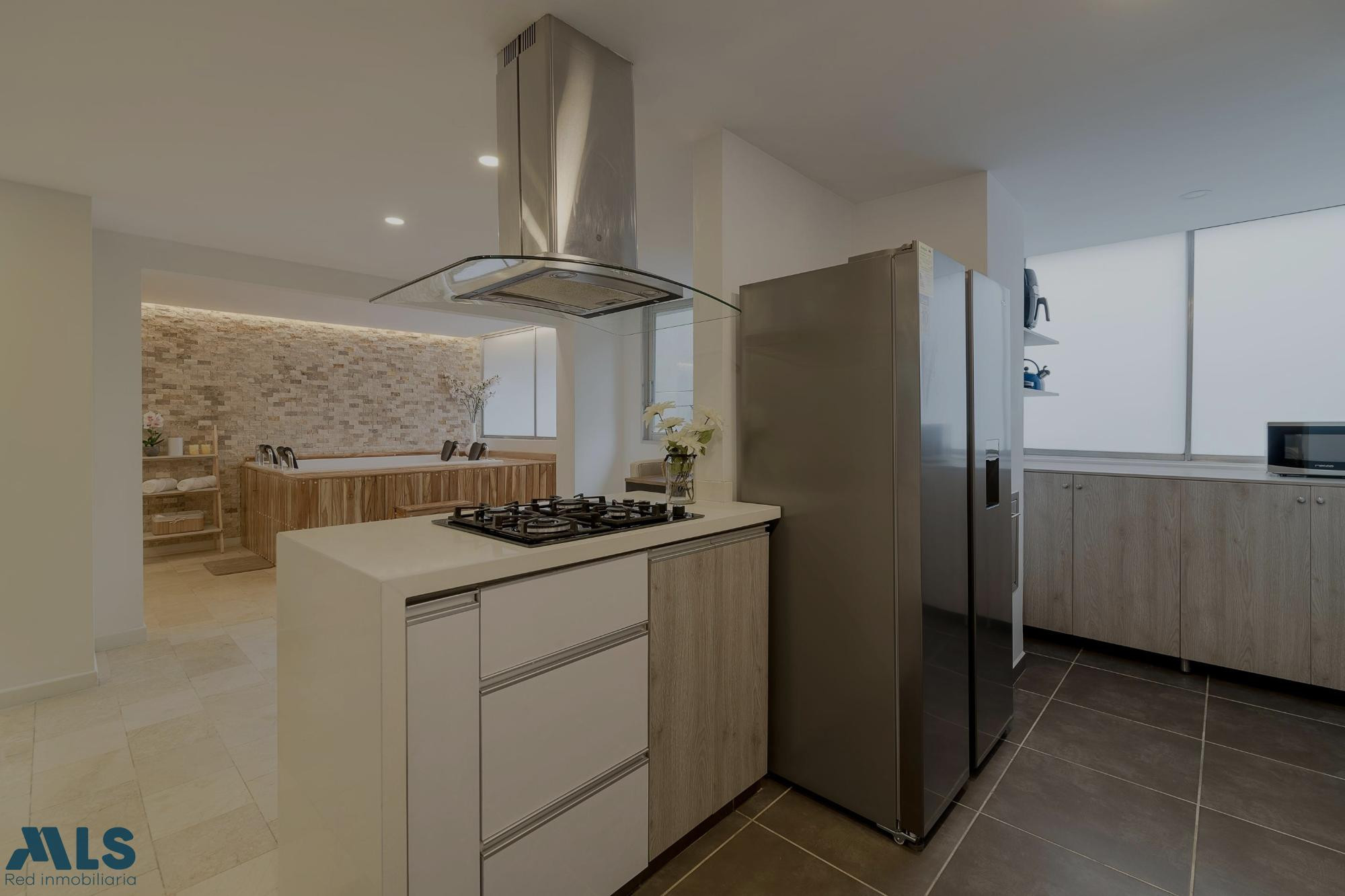 Venta de apartamento remodelado en El Poblado medellin - el tesoro