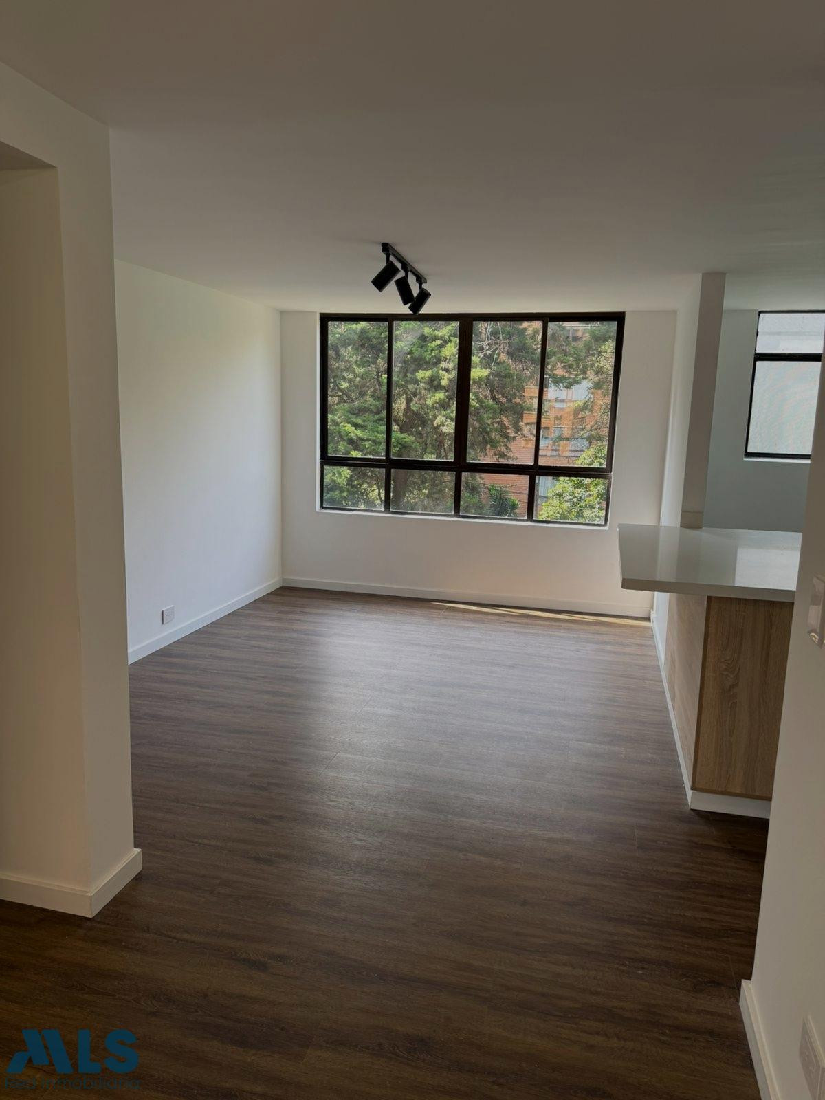 Apartamento en zon baja de El Poblado medellin - la tomatera