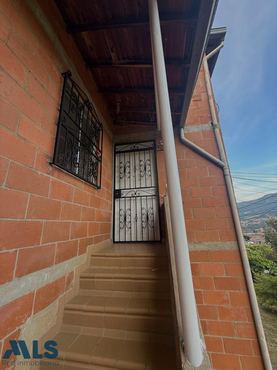 Casa unifamiliar bello - perez