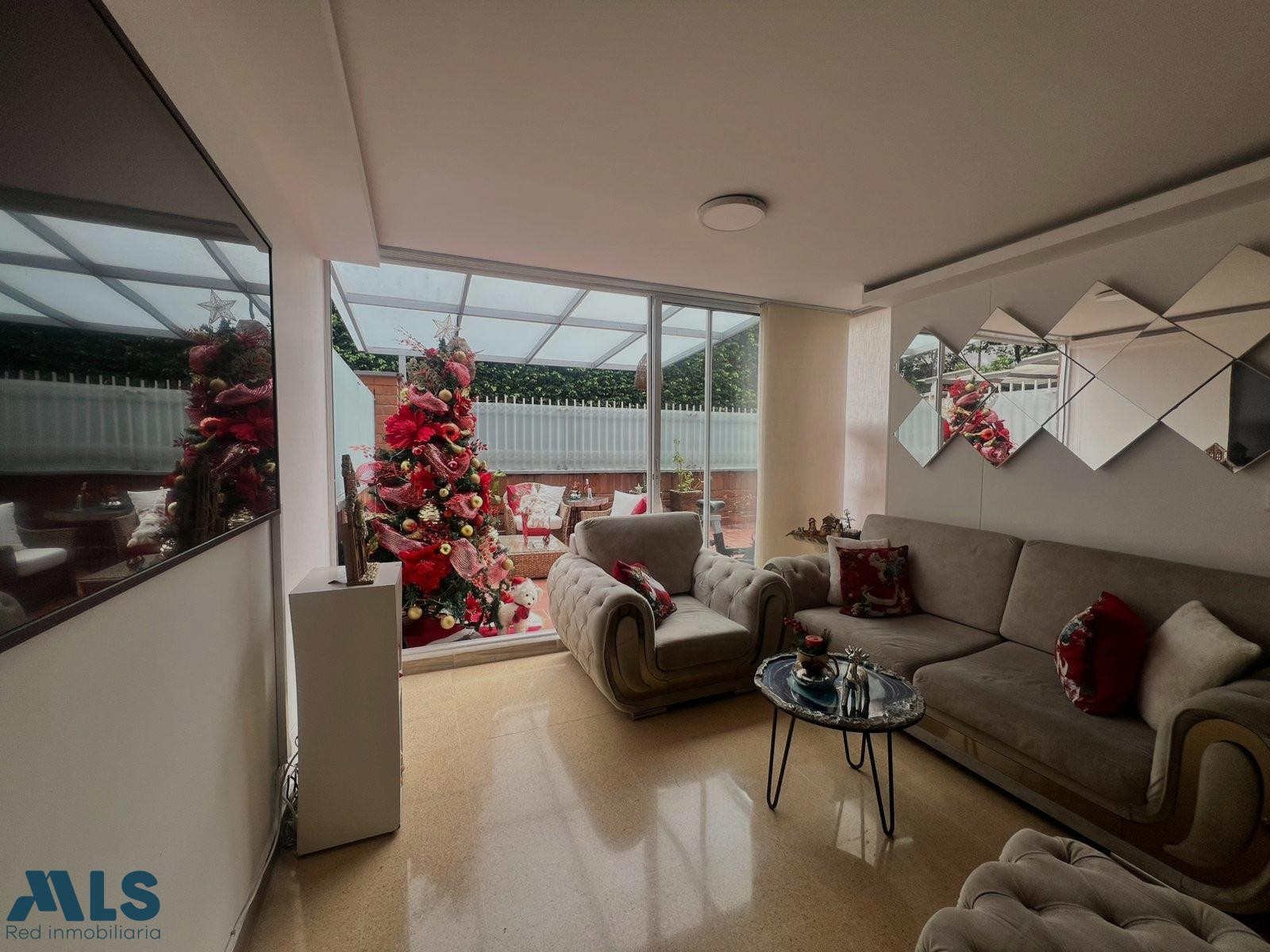 APARTAMENTO DUPLEX CERCA AL CC TESORO medellin - los naranjos