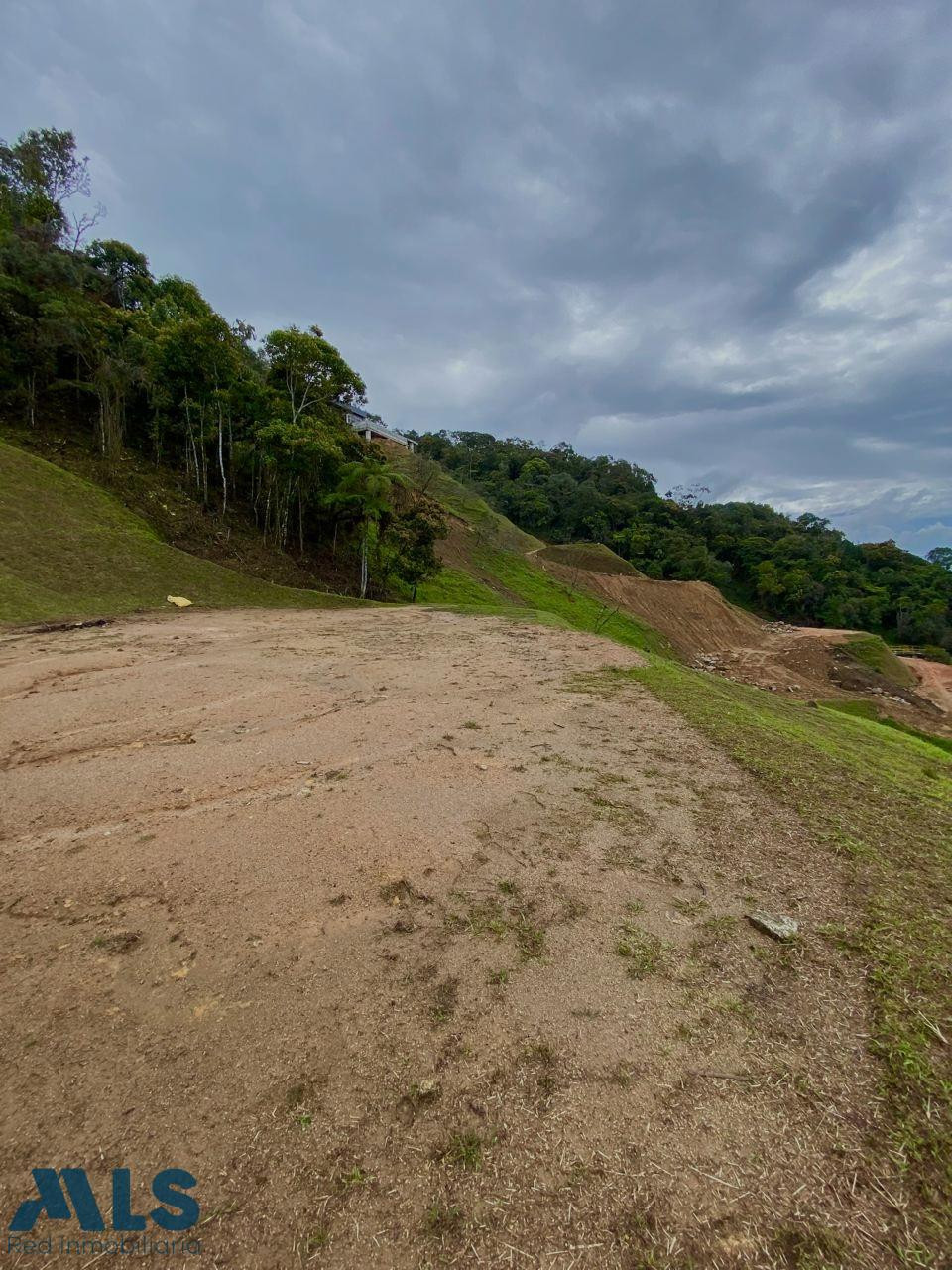 Lote en parcelación con gran altura, vista a piedra del Peñol guatape - v alto verde