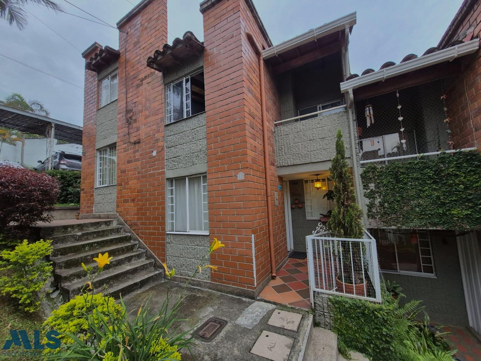 venta de casa duplex en unidad cerrada medellin - san cristobal