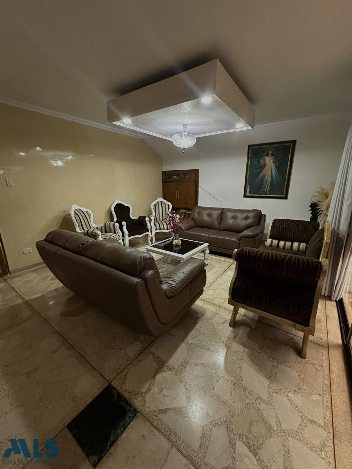 CASA CON POTENCIAL EN SIMON BOLIVAR, PRIMER PISO medellin - simon bolivar