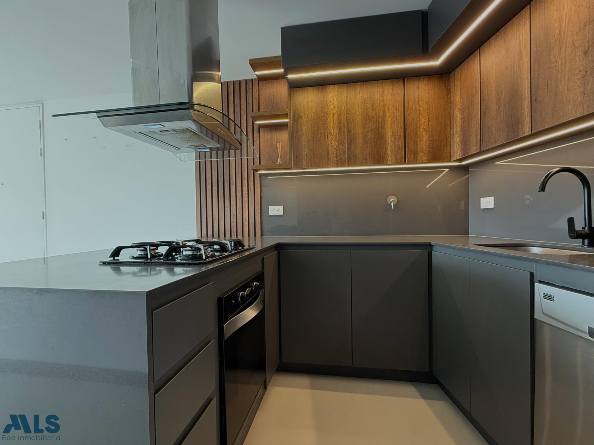 Apartamento con Espectacular Vista medellin - loma del indio