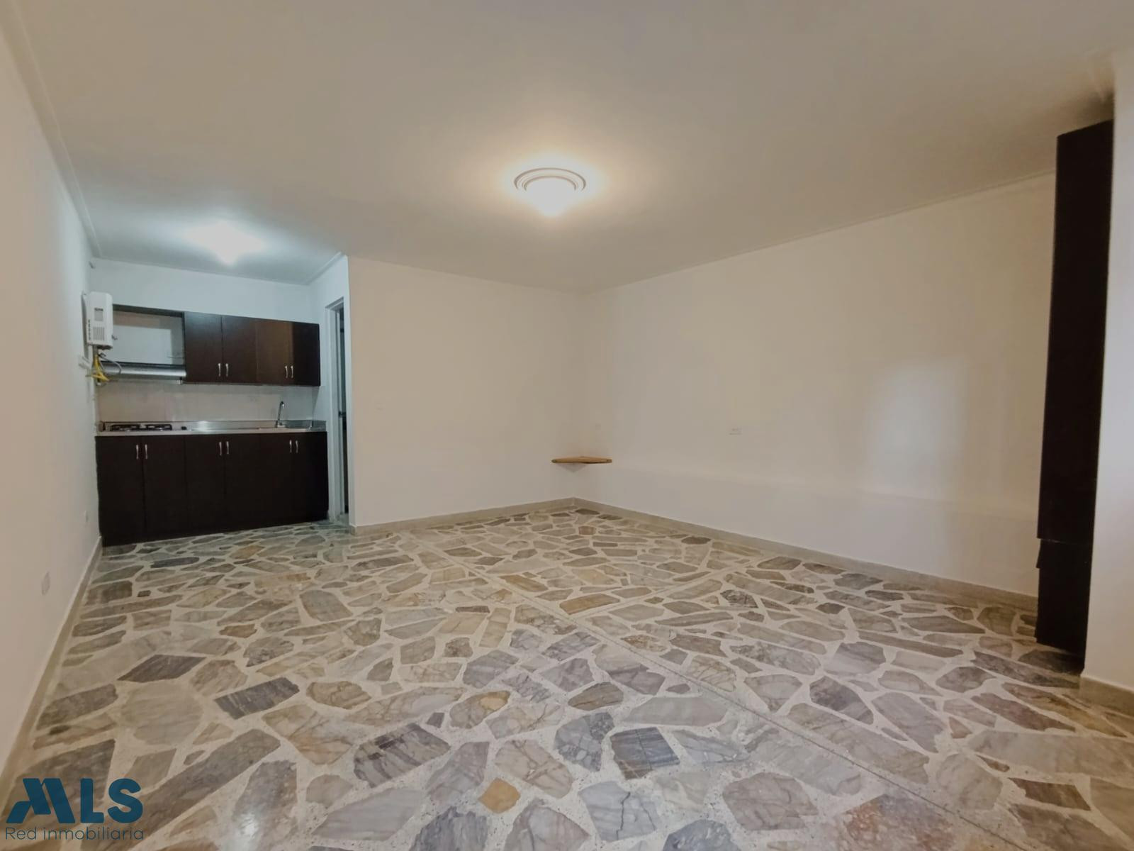 LOCAL DOBLE PROPOSITO EN VENTA EN SIMON BOLIVAR medellin - simon bolivar