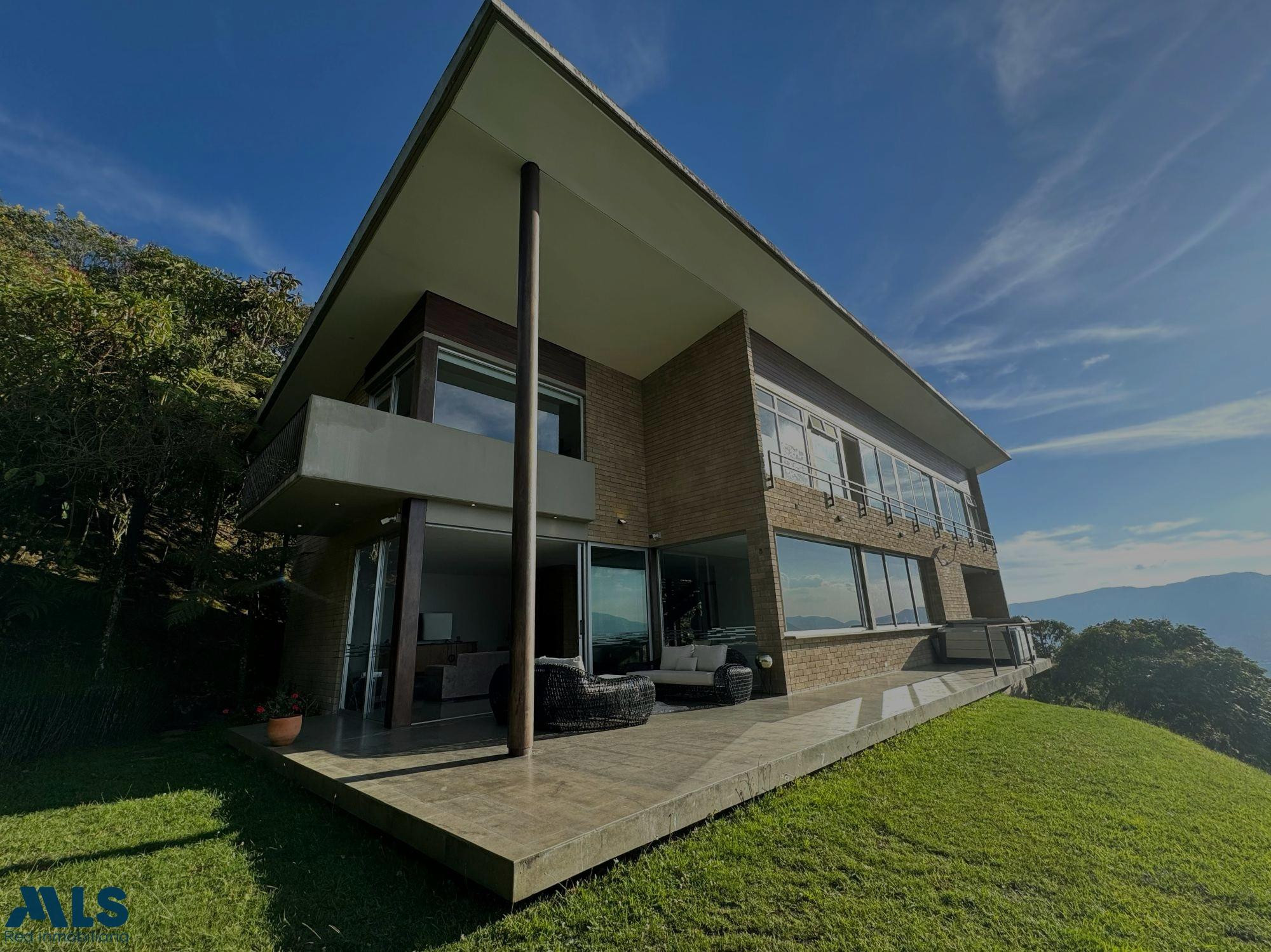 Impresionante vista a la ciudad desde Las Palmas medellin - alto de las palmas