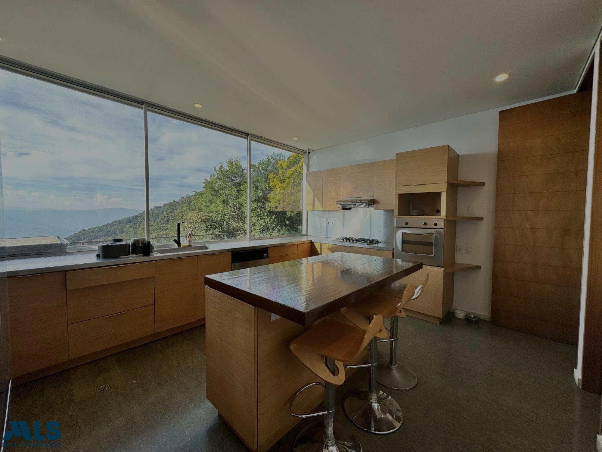 Impresionante vista a la ciudad desde Las Palmas medellin - alto de las palmas