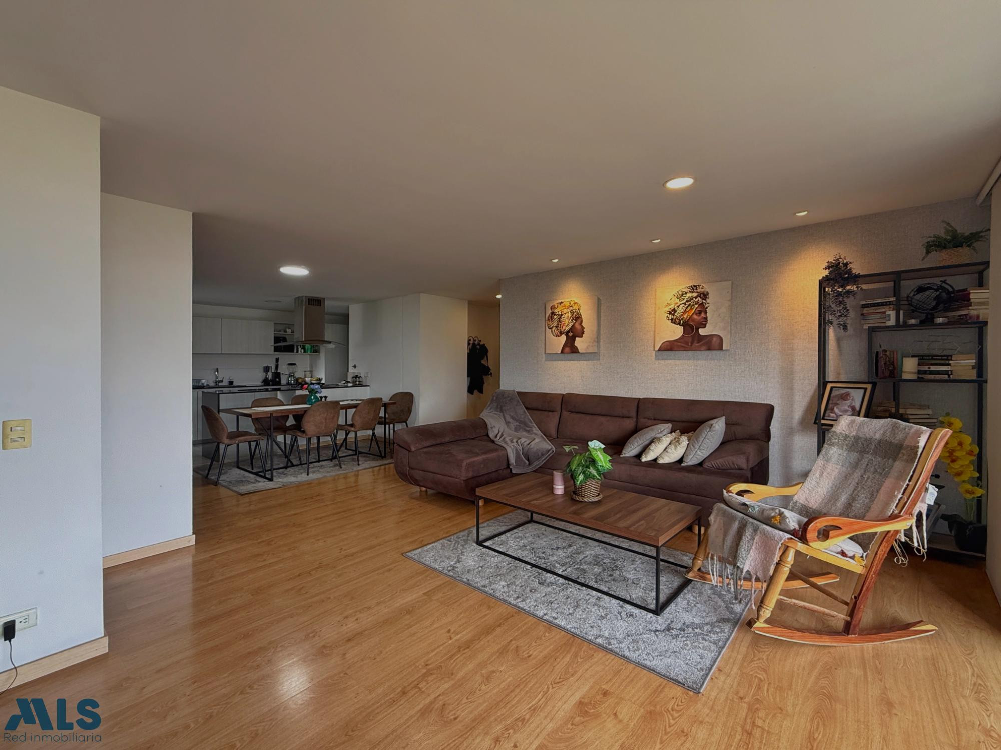 Moderno y amplio apartamento en los Colores medellin - los colores