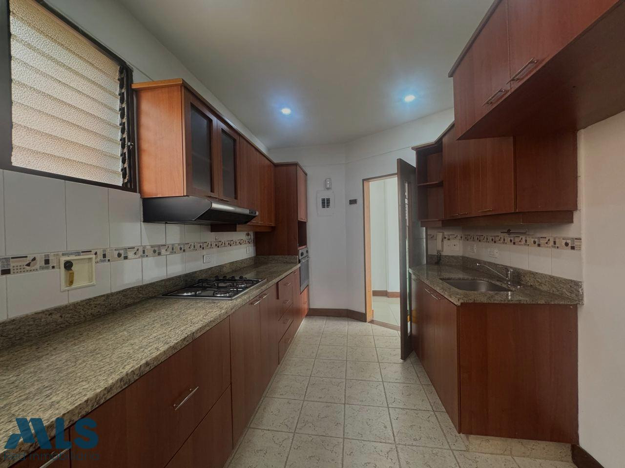 VENTA DE APARTAMENTE EN EXCELENTE UBICACION envigado - bosques de zuniga