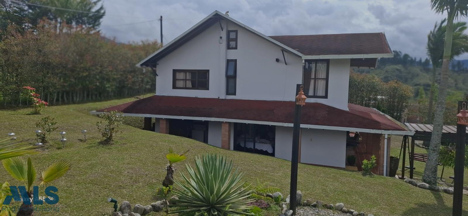 FINCA INDEPENDIENTE EN VENTA EN GUATAPÉ guatape - el roble