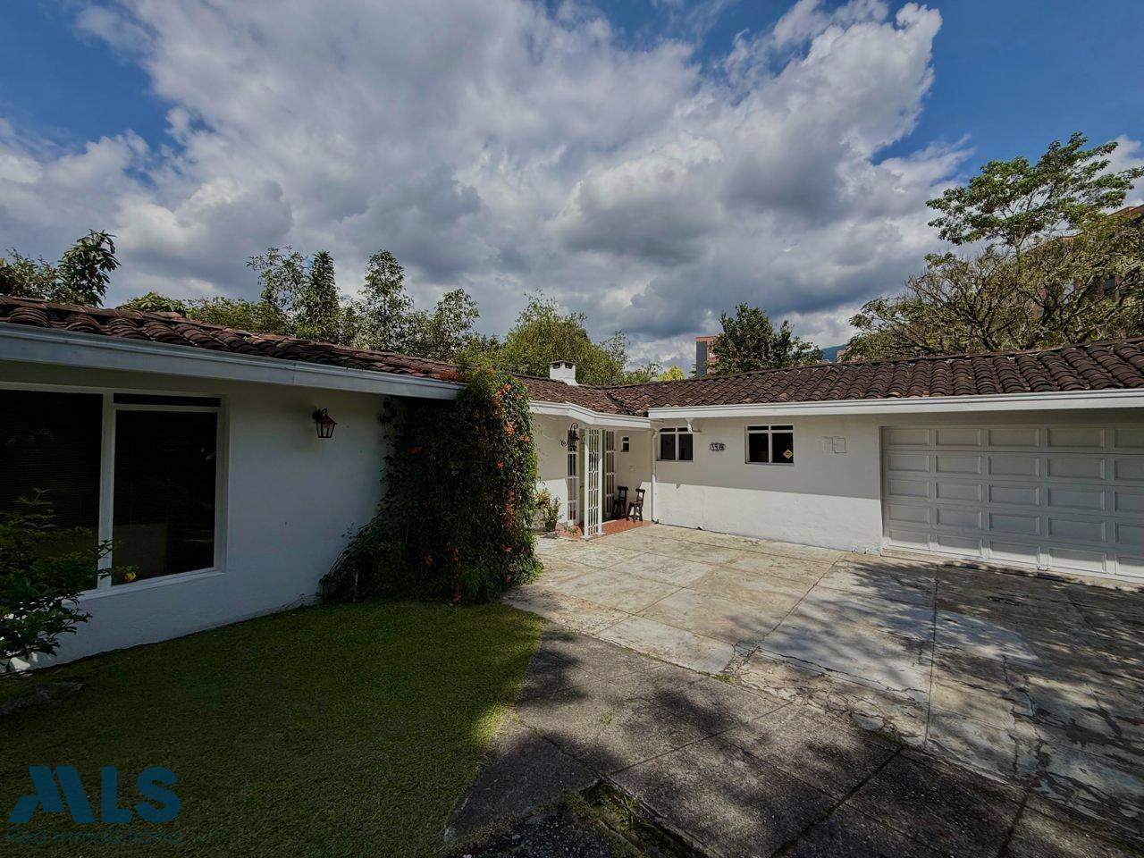 CASA CAMPESTRE EN VENTA LOMA DE LAS BRUJAS envigado - loma de las brujas