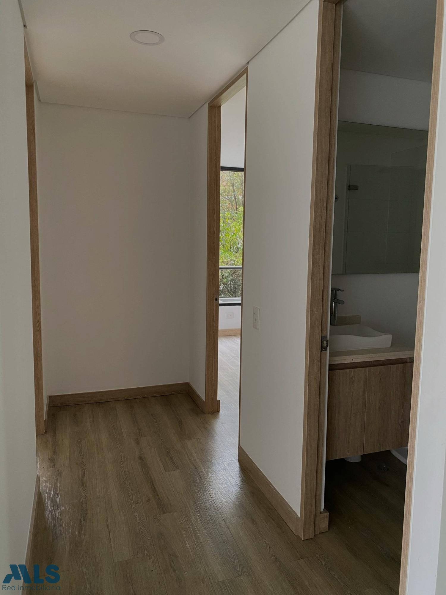 OFICINA PARA LA VENTA EN BELEN CON UN ÁREA DE 32 MT2 medellin - belen