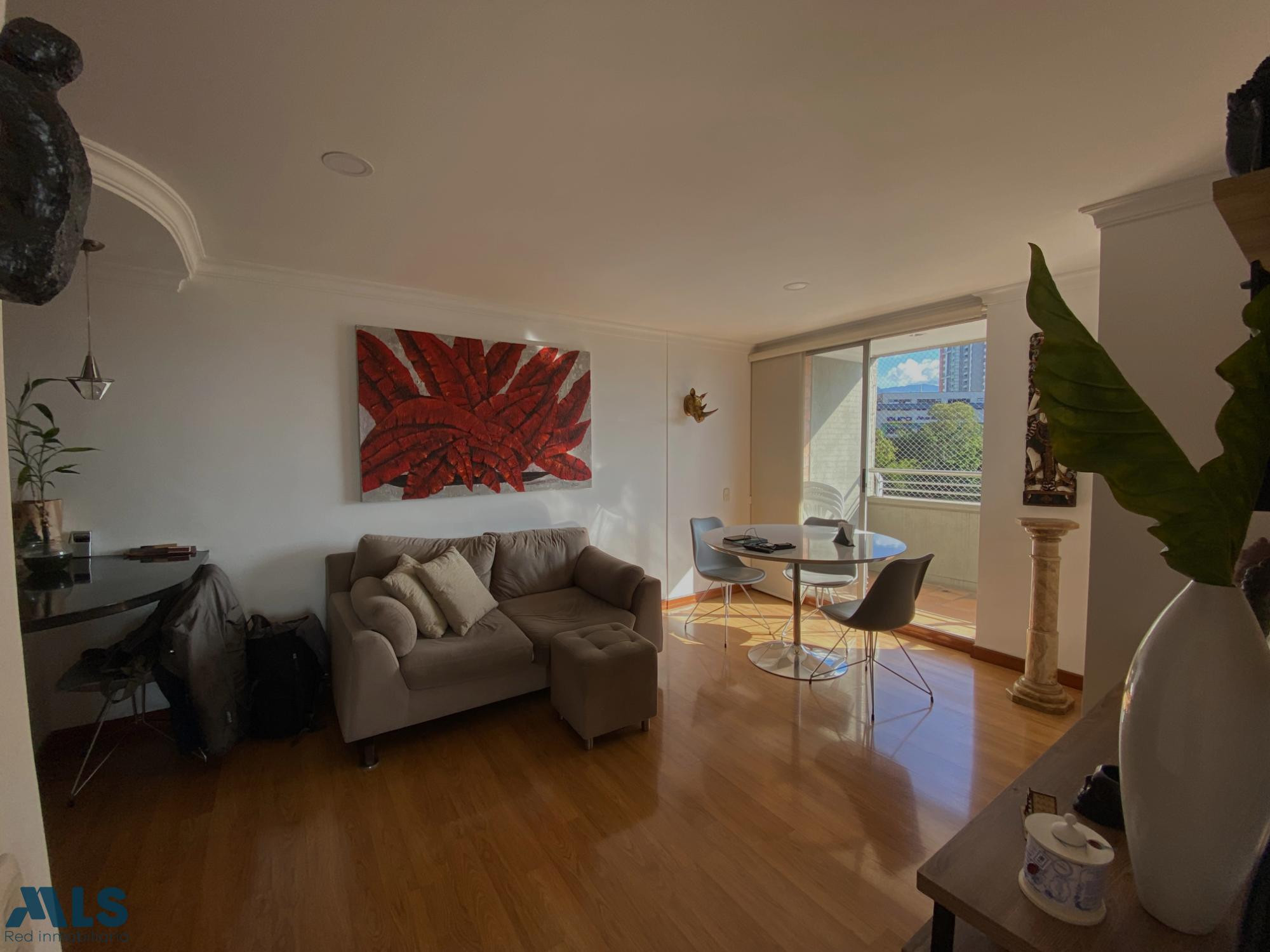 VIVE EN CASTROPOL! medellin - castropol