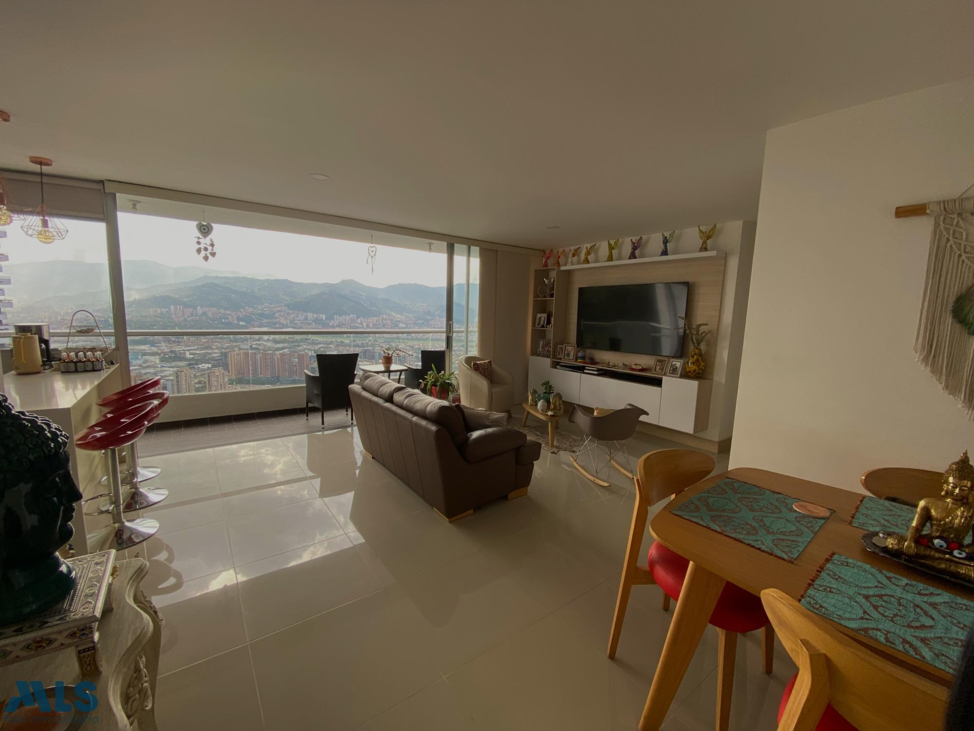 LOMA DEL INDIO, VISTA ESPECTACULAR. medellin - loma del indio