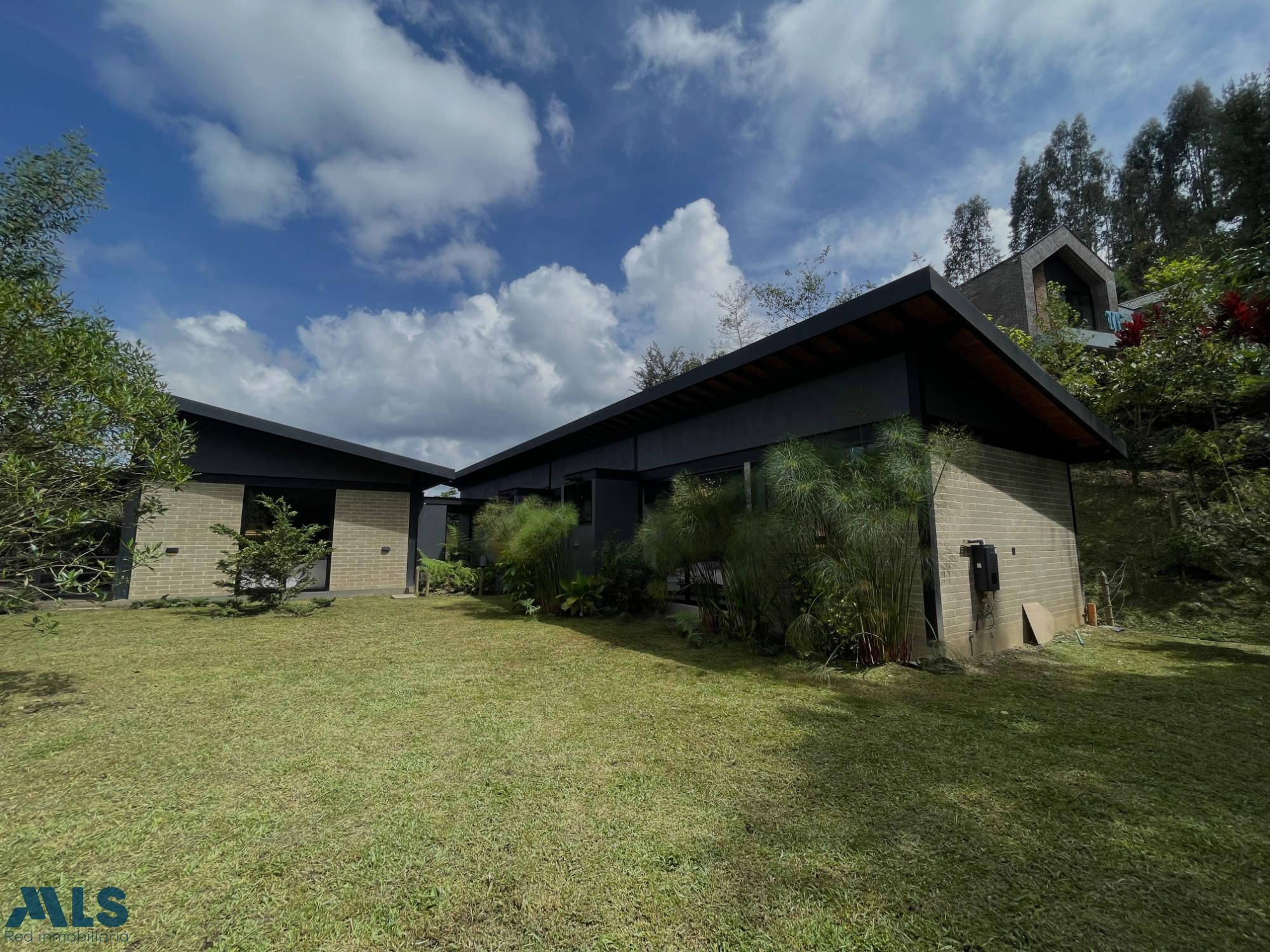 HERMOSA CASA DE UN SOLO NIVEL, EL RETIRO el-retiro - v pantanillo el retiro