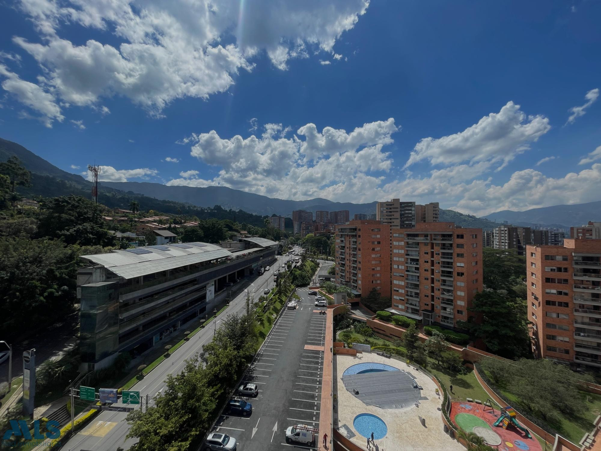 VIVE EN ENTREPARQUES, URBANIZACIÓN COMPLETA EN ENVIGADO envigado - el esmeraldal