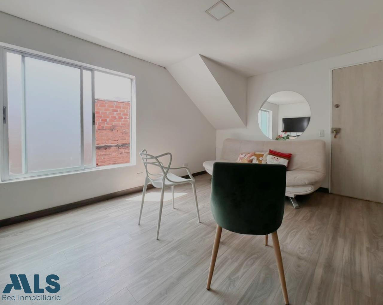 APARTAMENTO EN ZONA PLANA DE ENVIGADO envigado - primavera